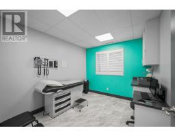 1645 Dundas Street W, Mississauga, ON L5C1E3 Photo 43