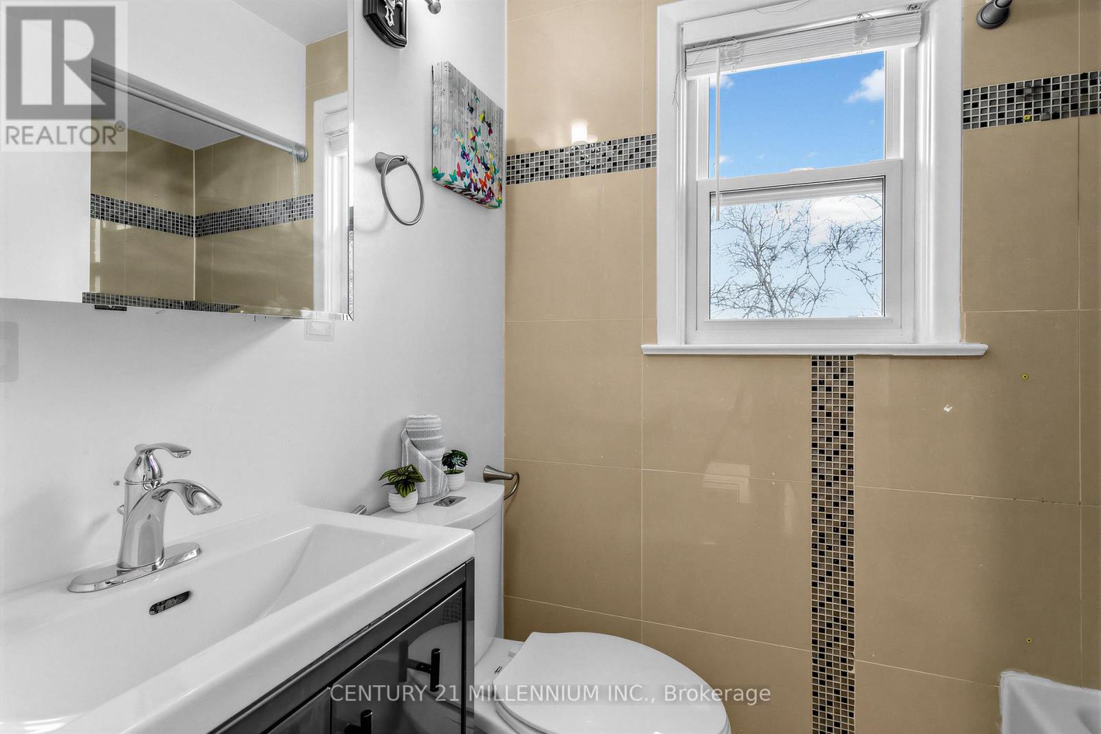 1426 WILSON AVENUE - 15