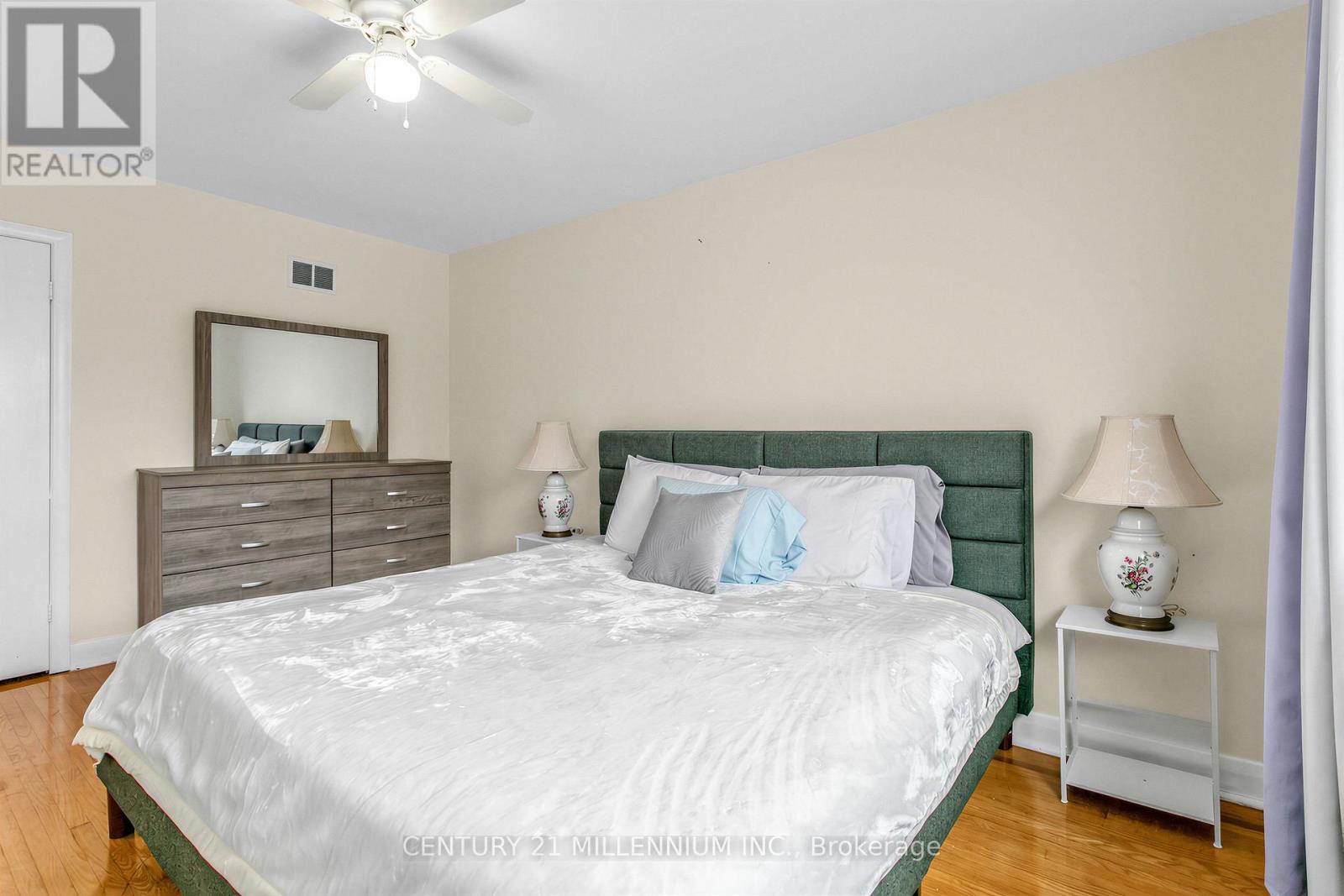 1426 WILSON AVENUE - 20