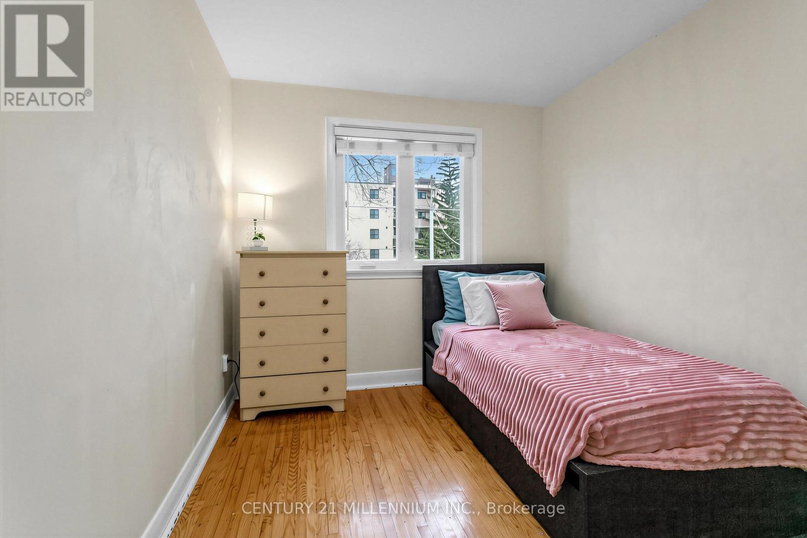 1426 WILSON AVENUE - 21