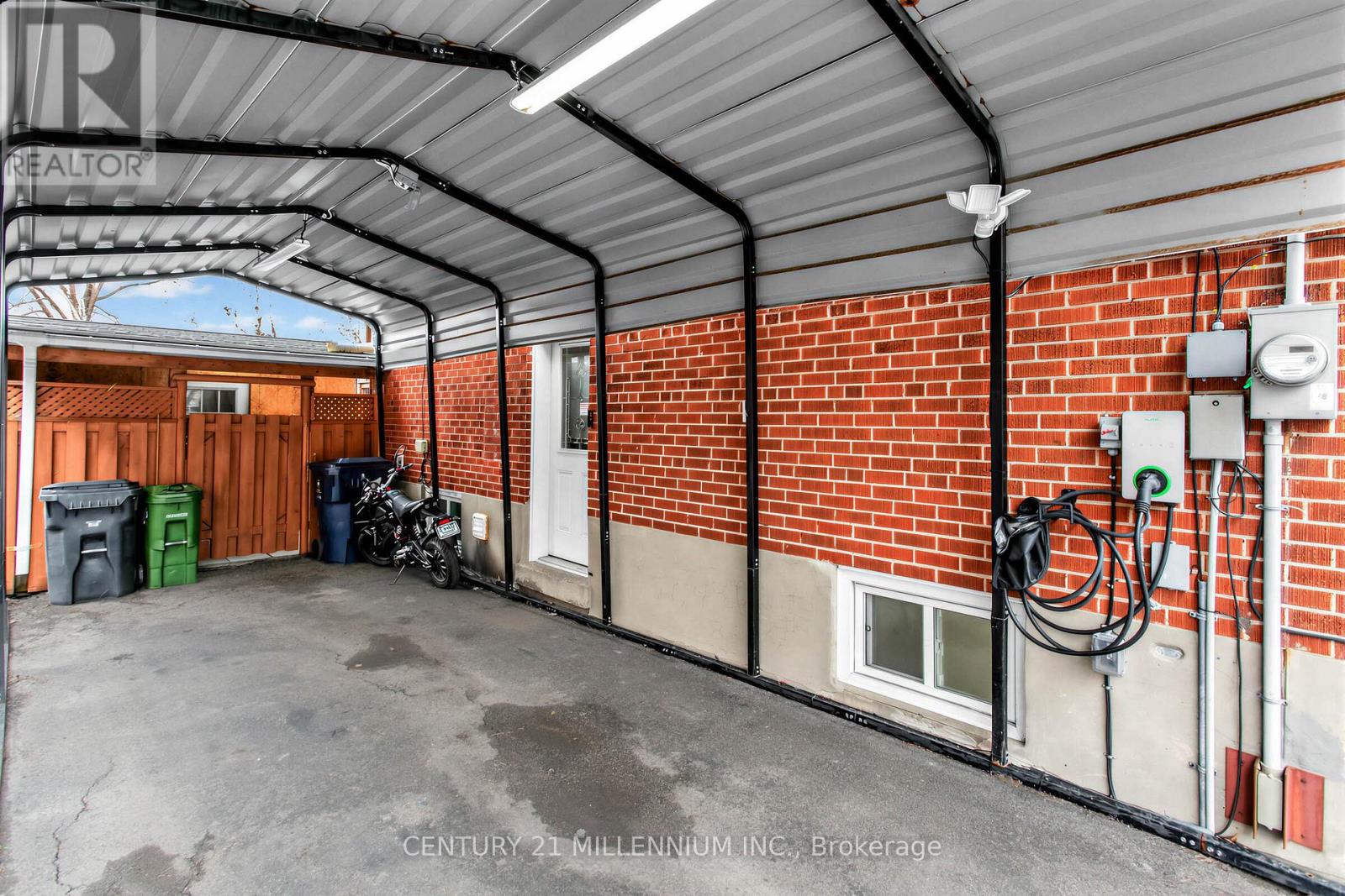 1426 WILSON AVENUE - 33