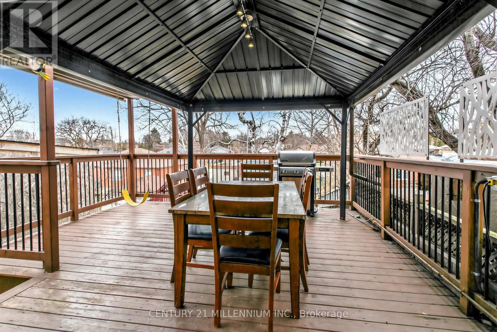 1426 WILSON AVENUE - 35