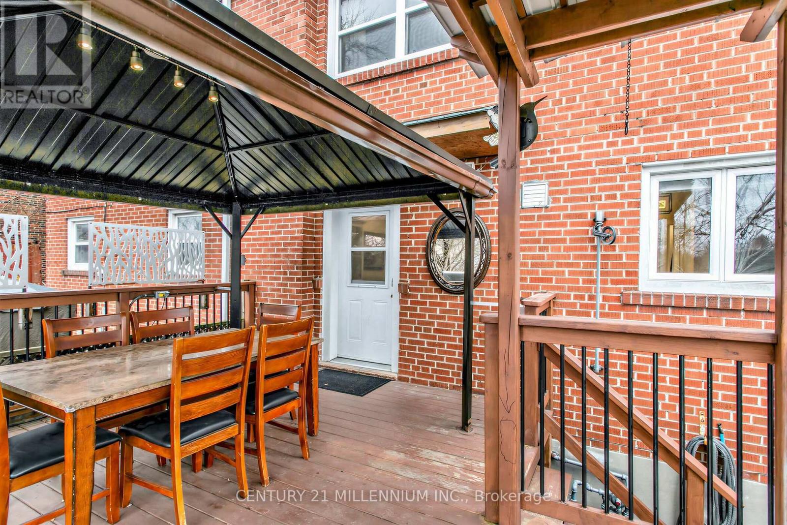 1426 WILSON AVENUE - 36