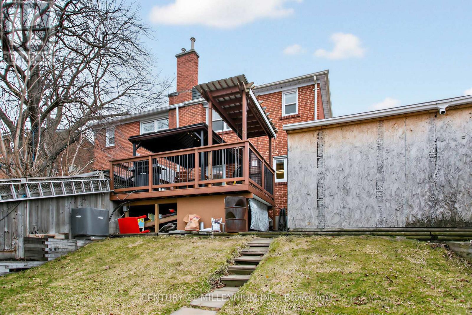 1426 WILSON AVENUE - 39