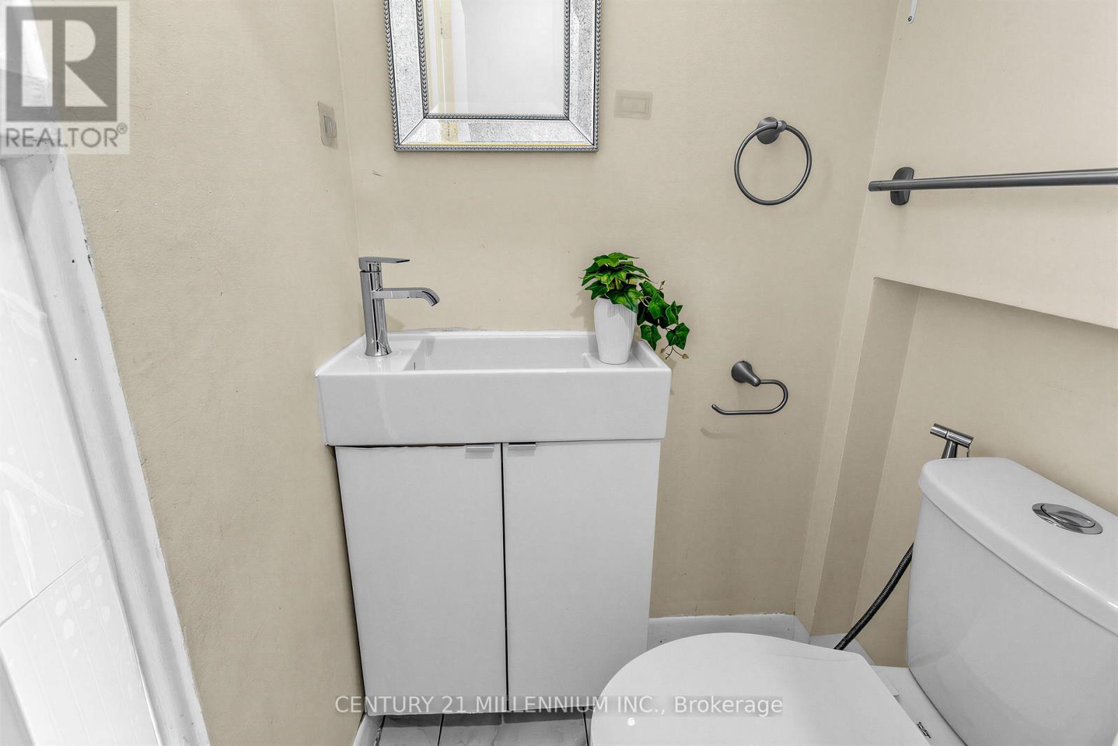 1426 WILSON AVENUE - 5