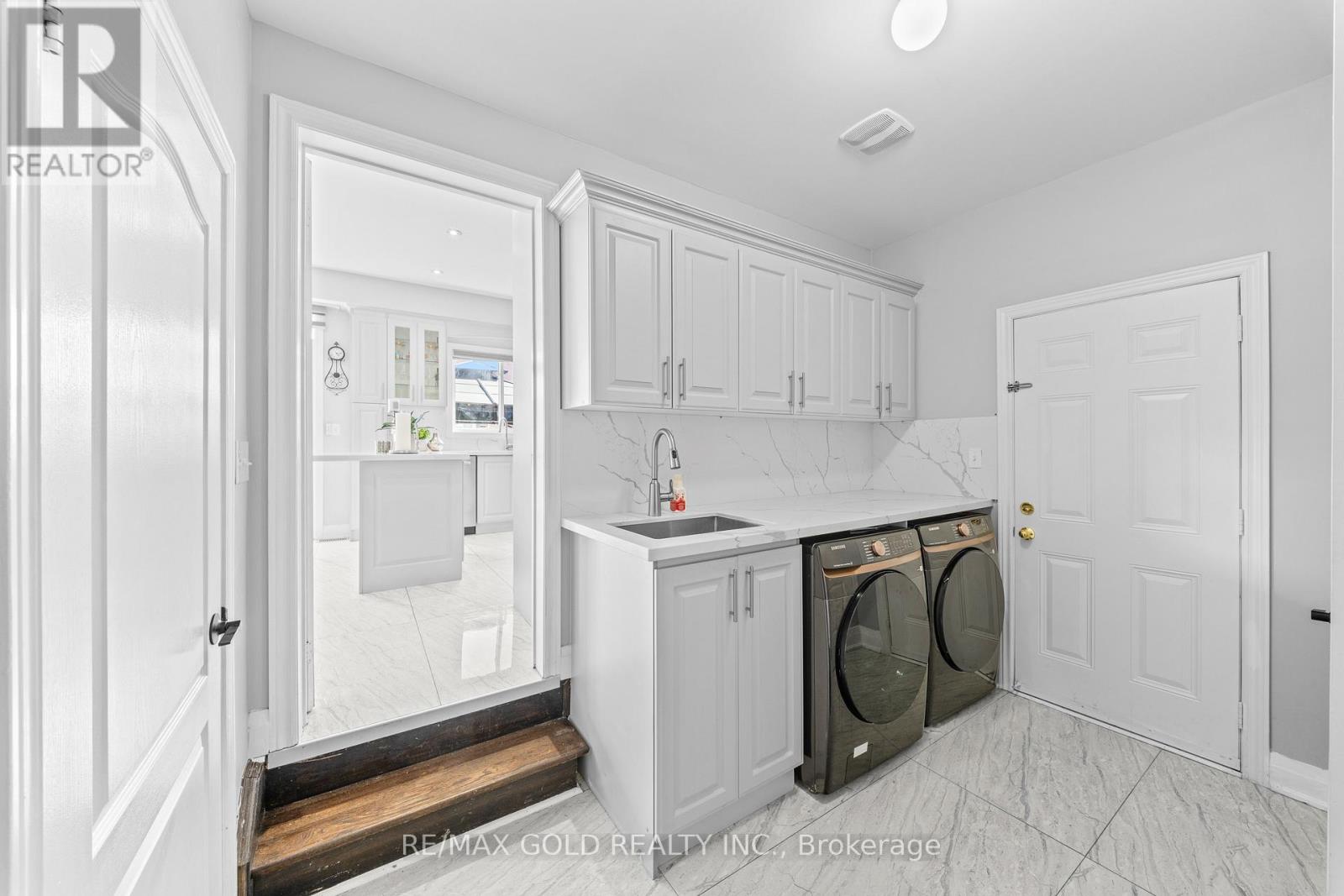 3 POWELL DRIVE - 27