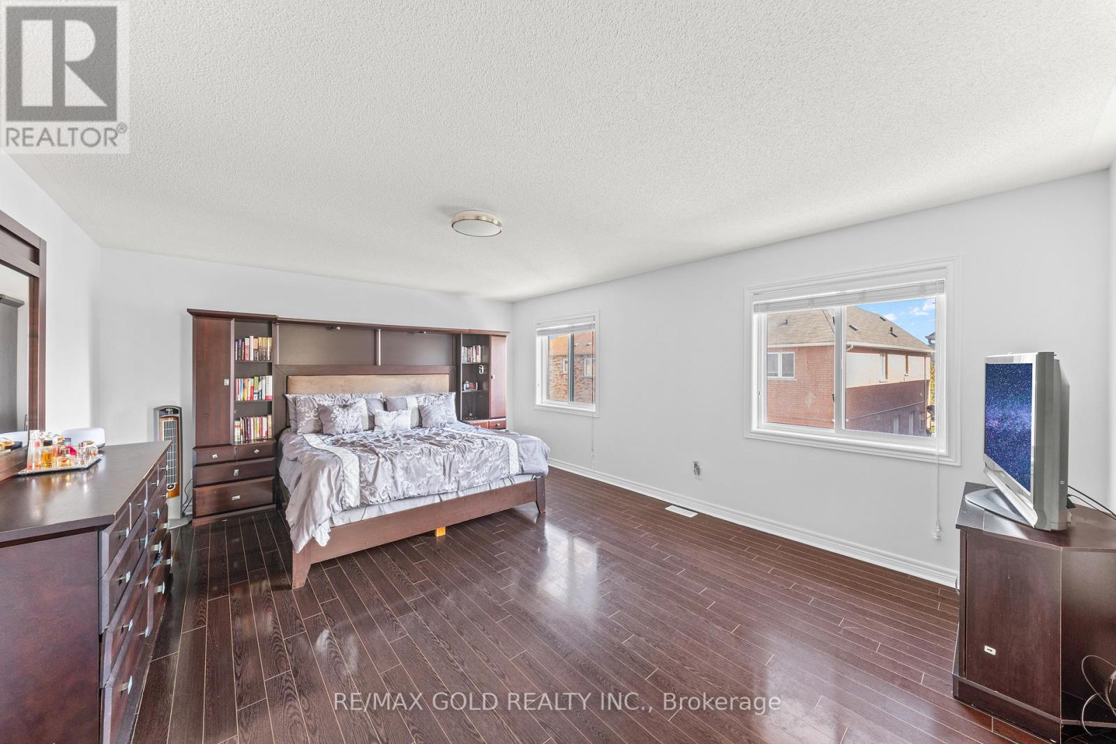 3 POWELL DRIVE - 34