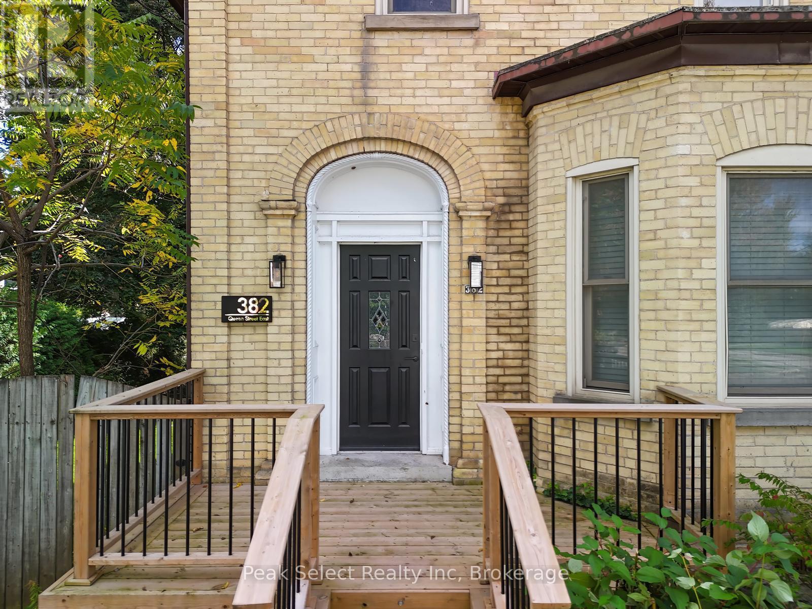 382 QUEEN STREET E - 3