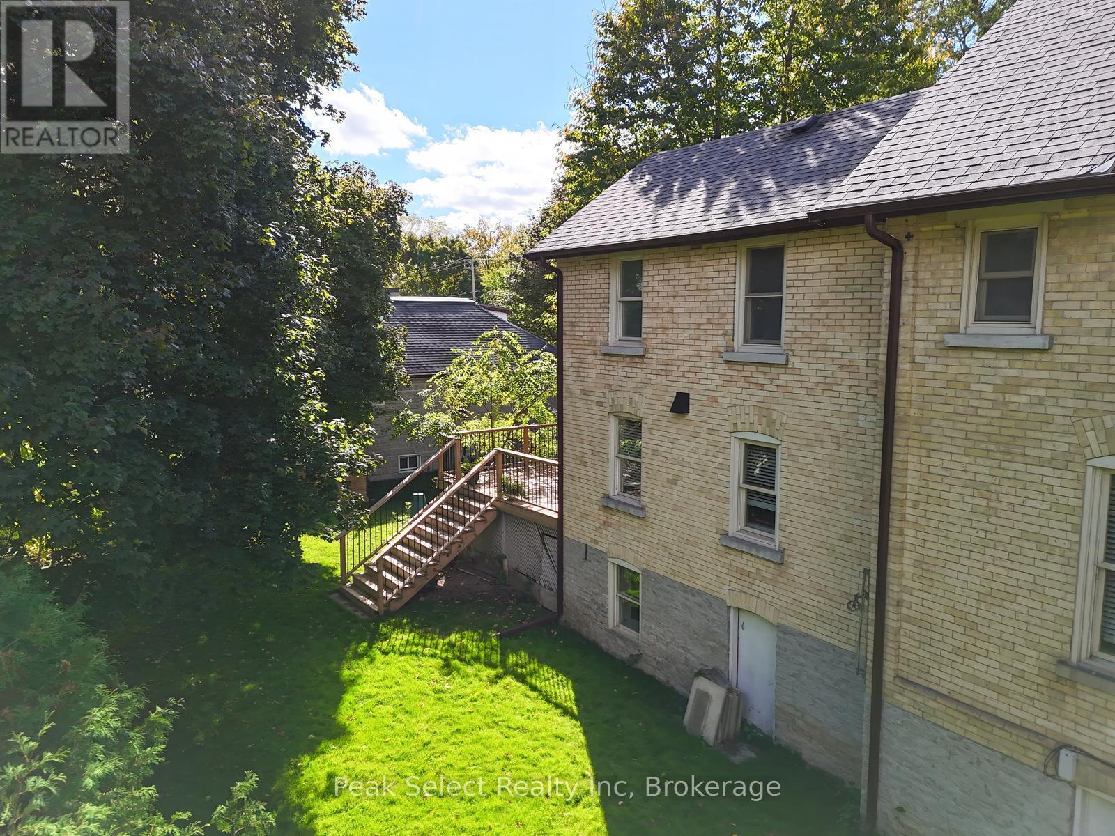 382 QUEEN STREET E - 4