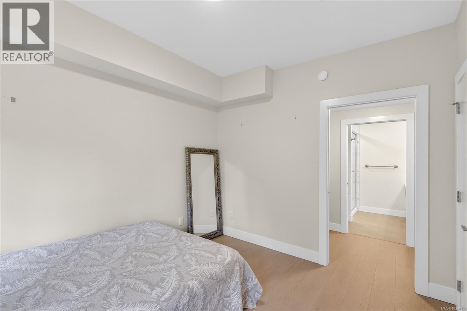 #303 1450 Glentana Rd - 16