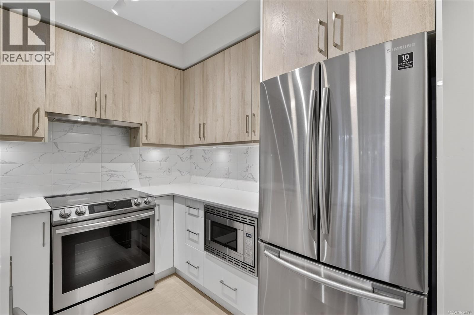 #303 1450 Glentana Rd - 9