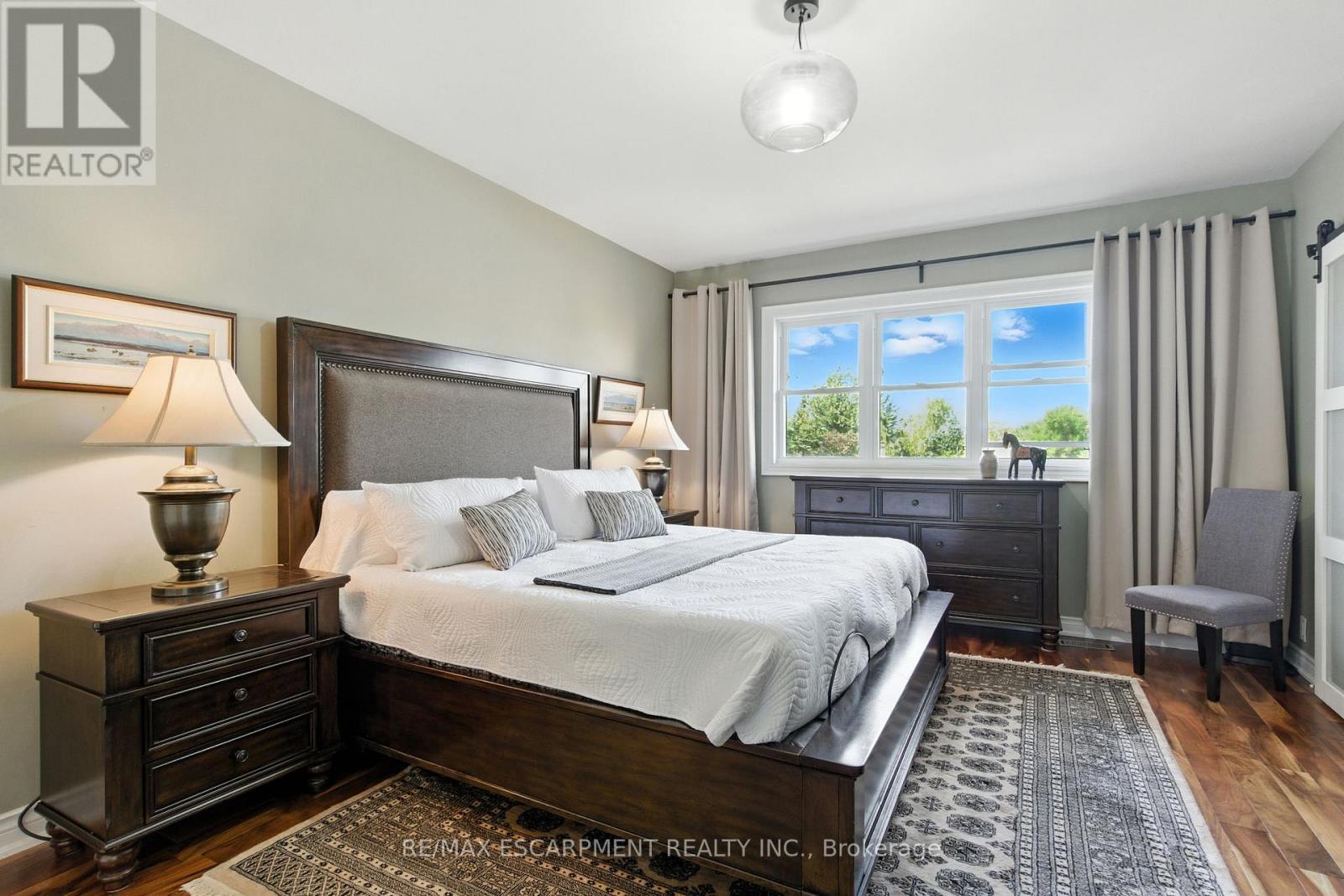 10 FEATHERSTONE AVENUE - 20