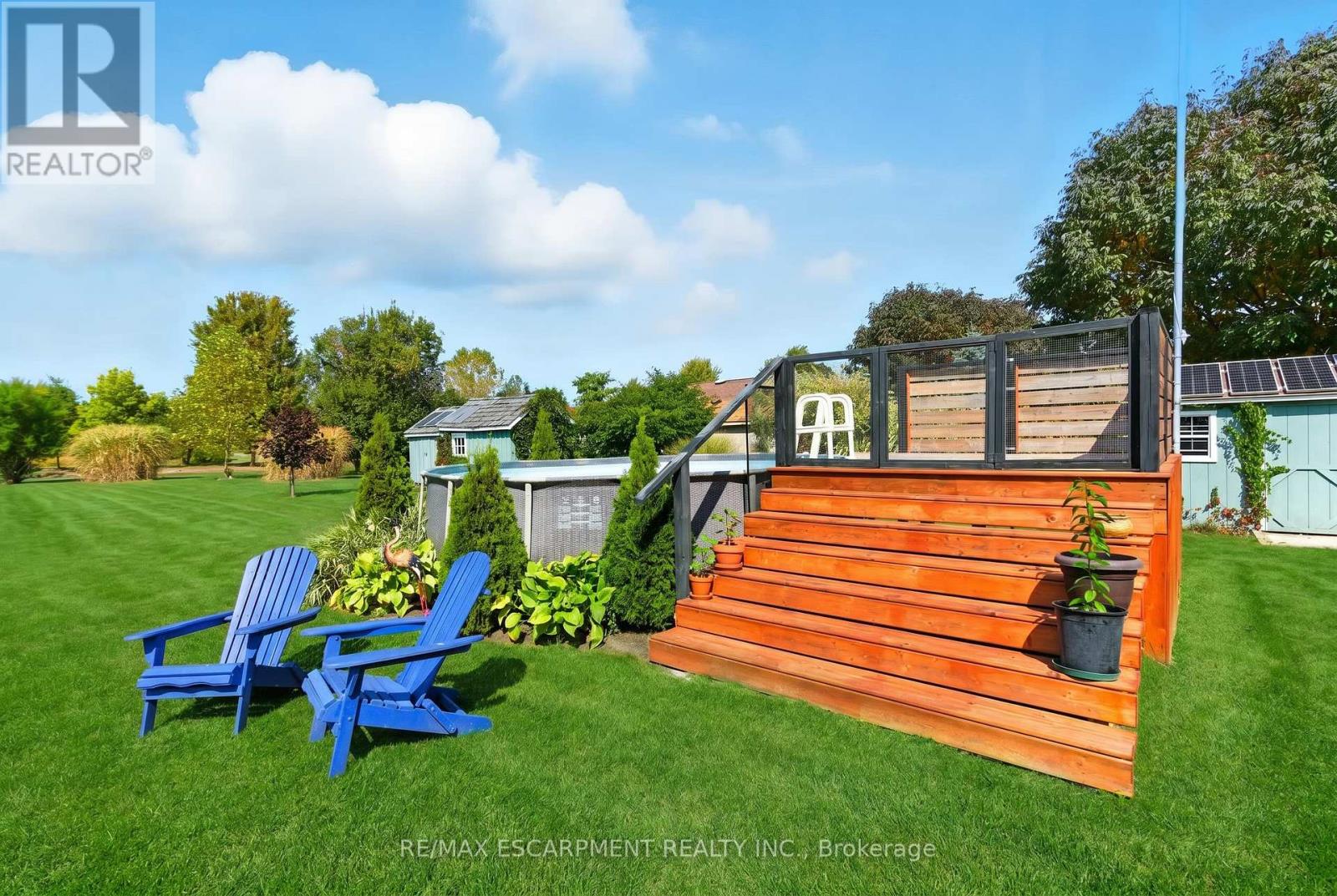 10 FEATHERSTONE AVENUE - 38