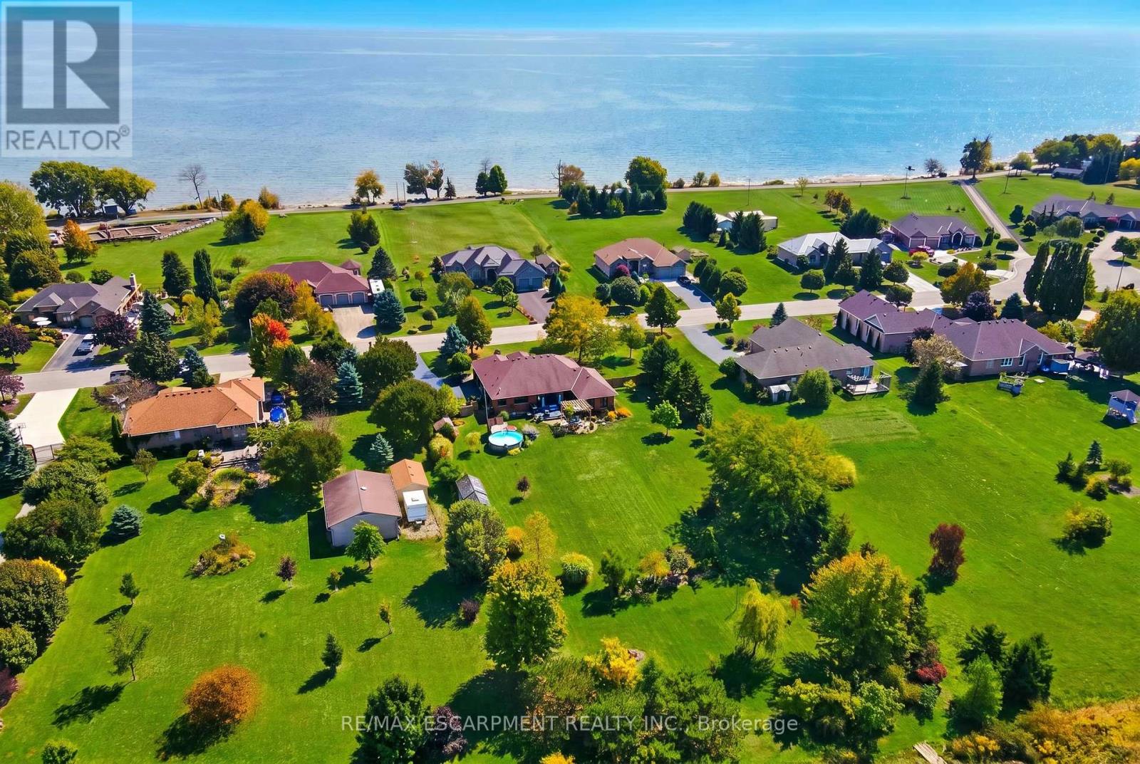 10 FEATHERSTONE AVENUE - 42