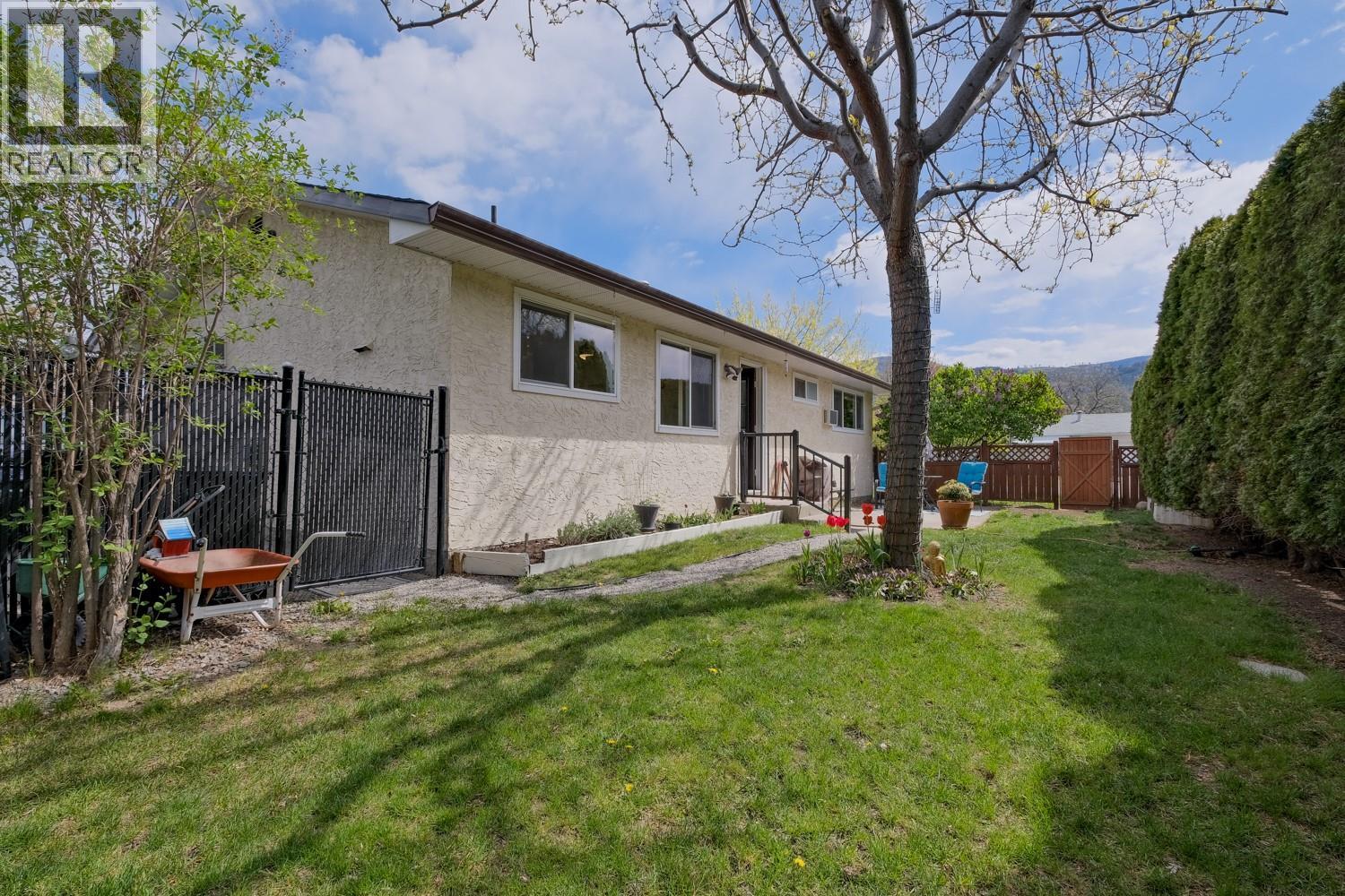 2491 BASKIN Street, Penticton