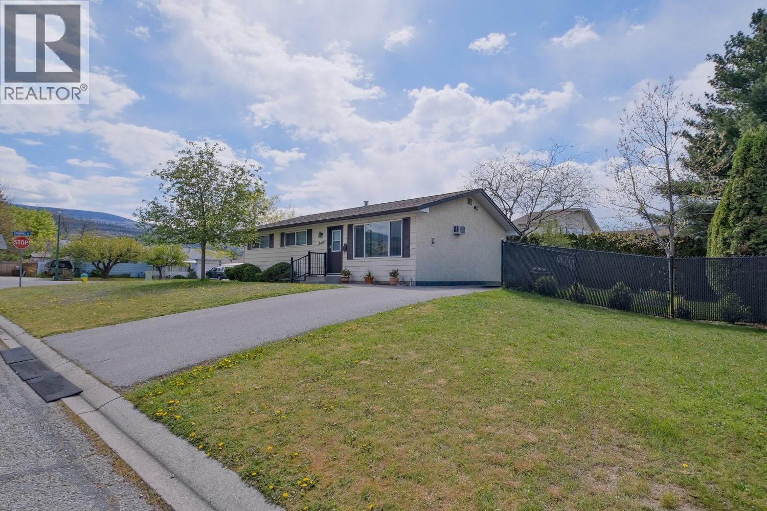 2491 BASKIN Street, Penticton
