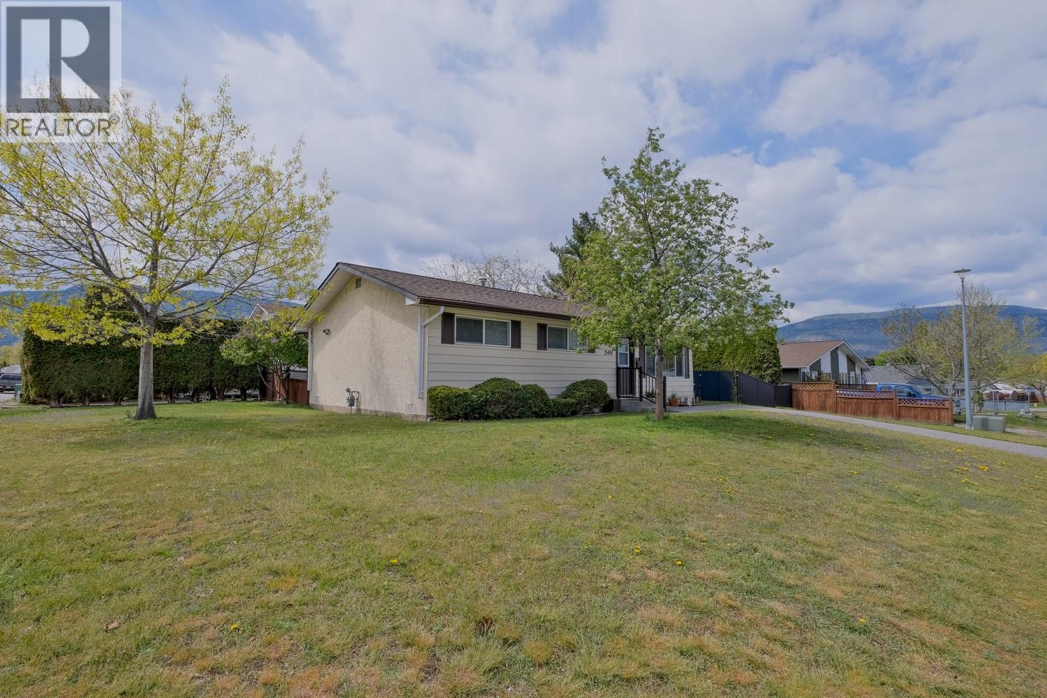2491 BASKIN Street, Penticton