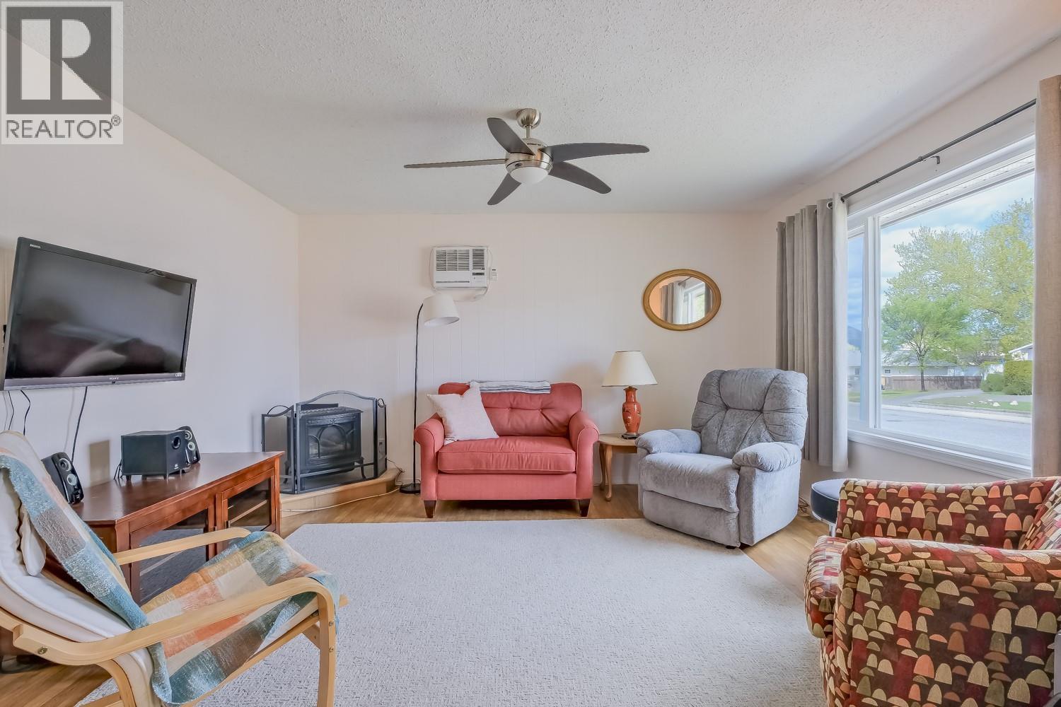 2491 BASKIN Street, Penticton