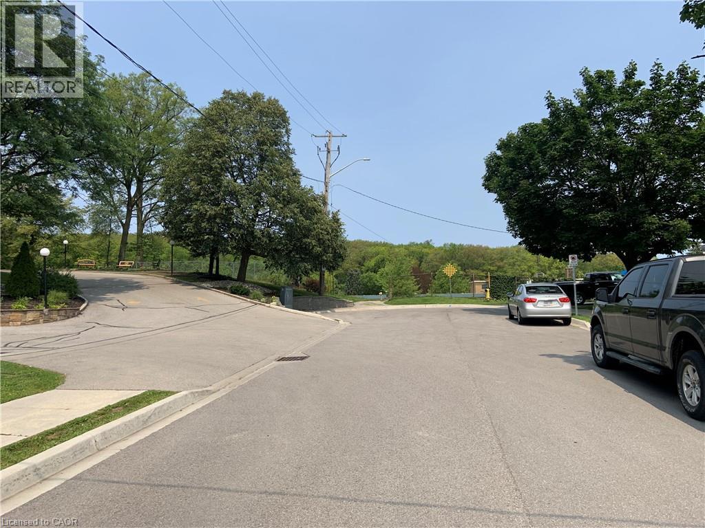31 BERKLEY Road Unit# 3, Cambridge, Ontario, N1S3G4 — Photo 16