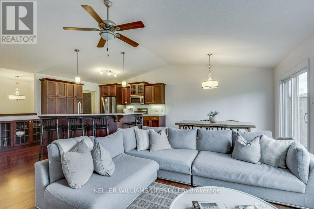 2090 DENVIEW AVENUE - 16