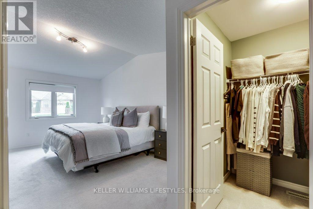 2090 DENVIEW AVENUE - 26
