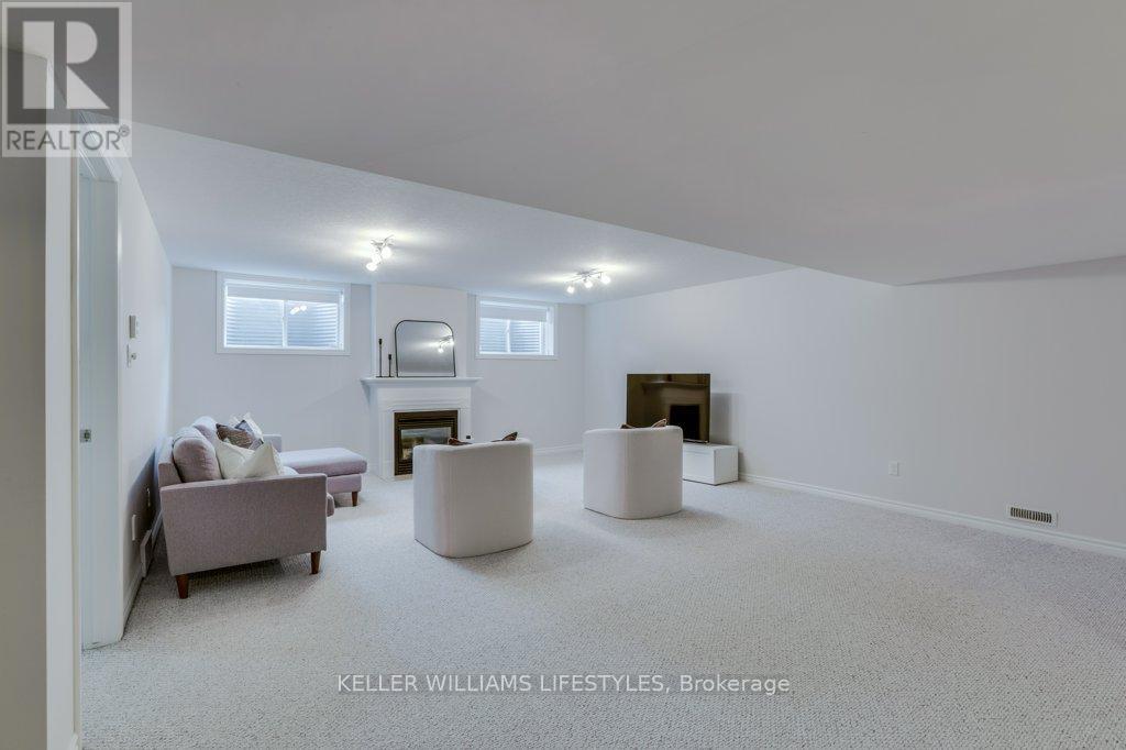 2090 DENVIEW AVENUE - 35