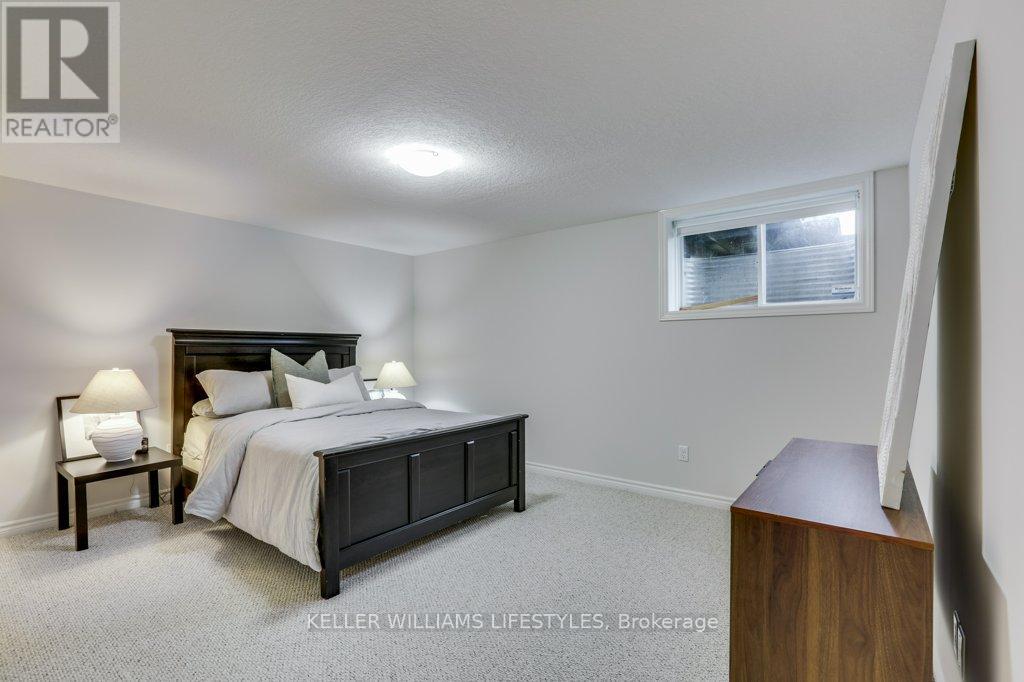 2090 DENVIEW AVENUE - 38