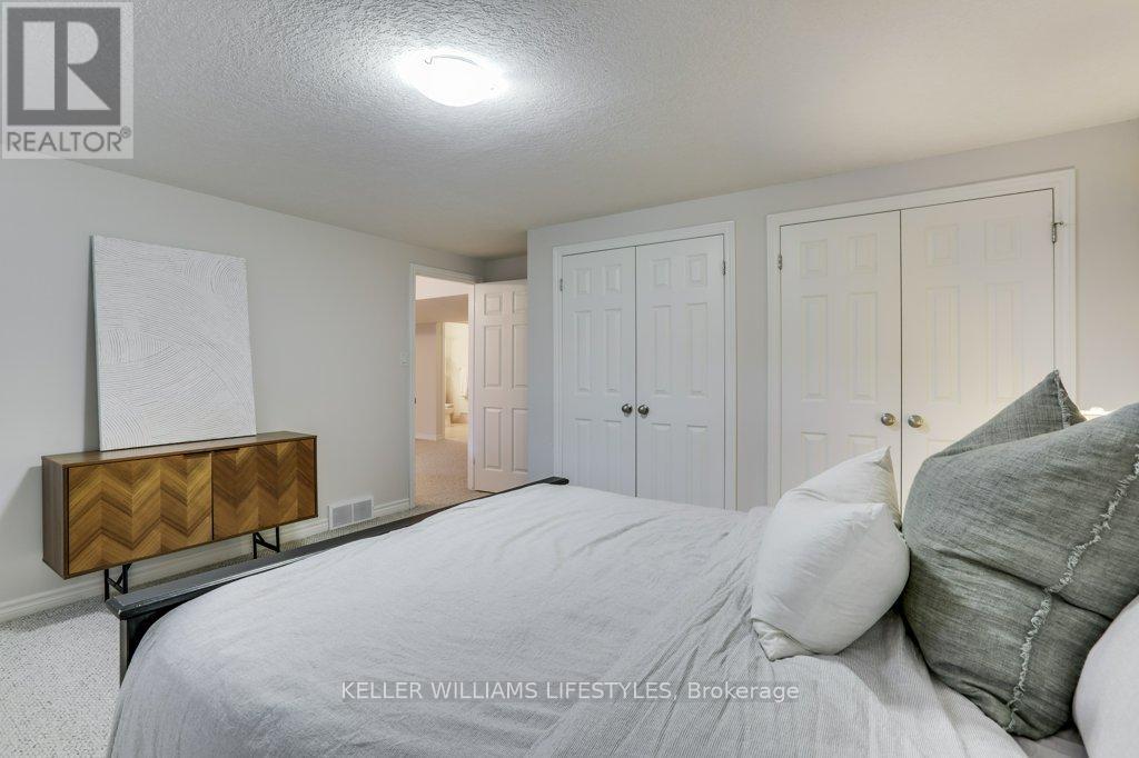 2090 DENVIEW AVENUE - 40