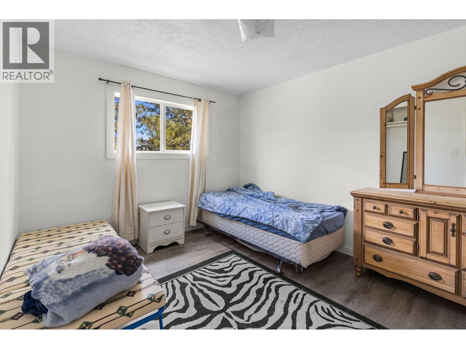 3395/3397 Webber Road - 55
