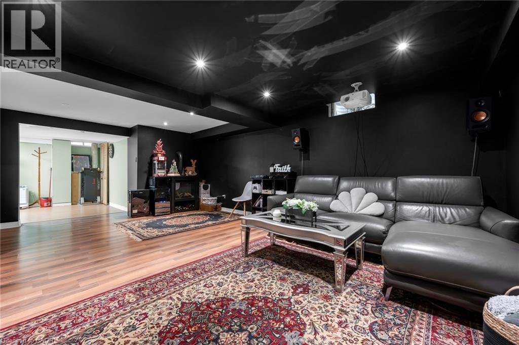 375 DELANCEY Boulevard, Hamilton, Ontario, L9B2B5 — Photo 31