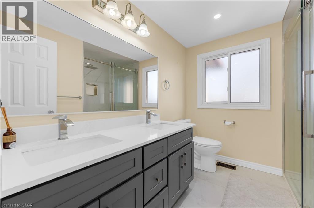 375 DELANCEY Boulevard, Hamilton, Ontario, L9B2B5 — Photo 21