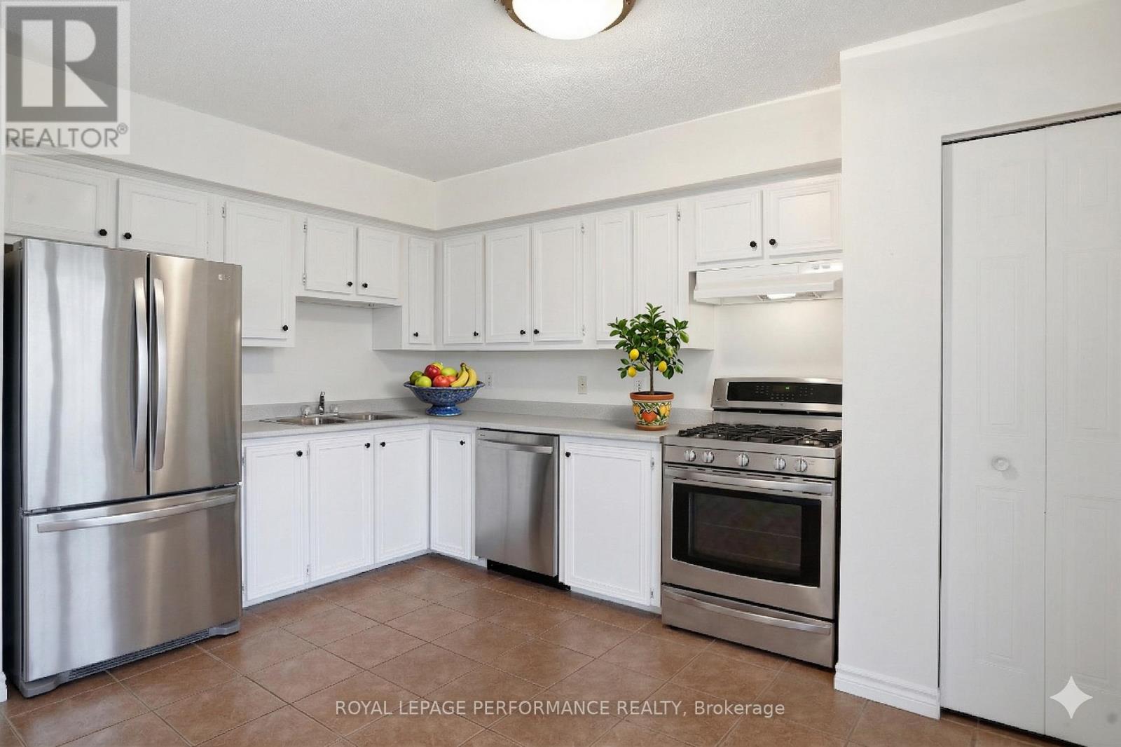 #122 1101 CLEMENT STREET - 21