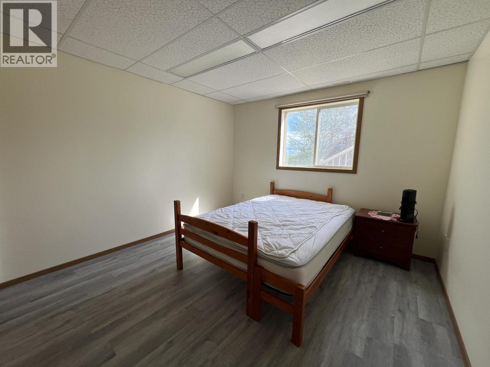 3 PEBBLE DRIVE - 22