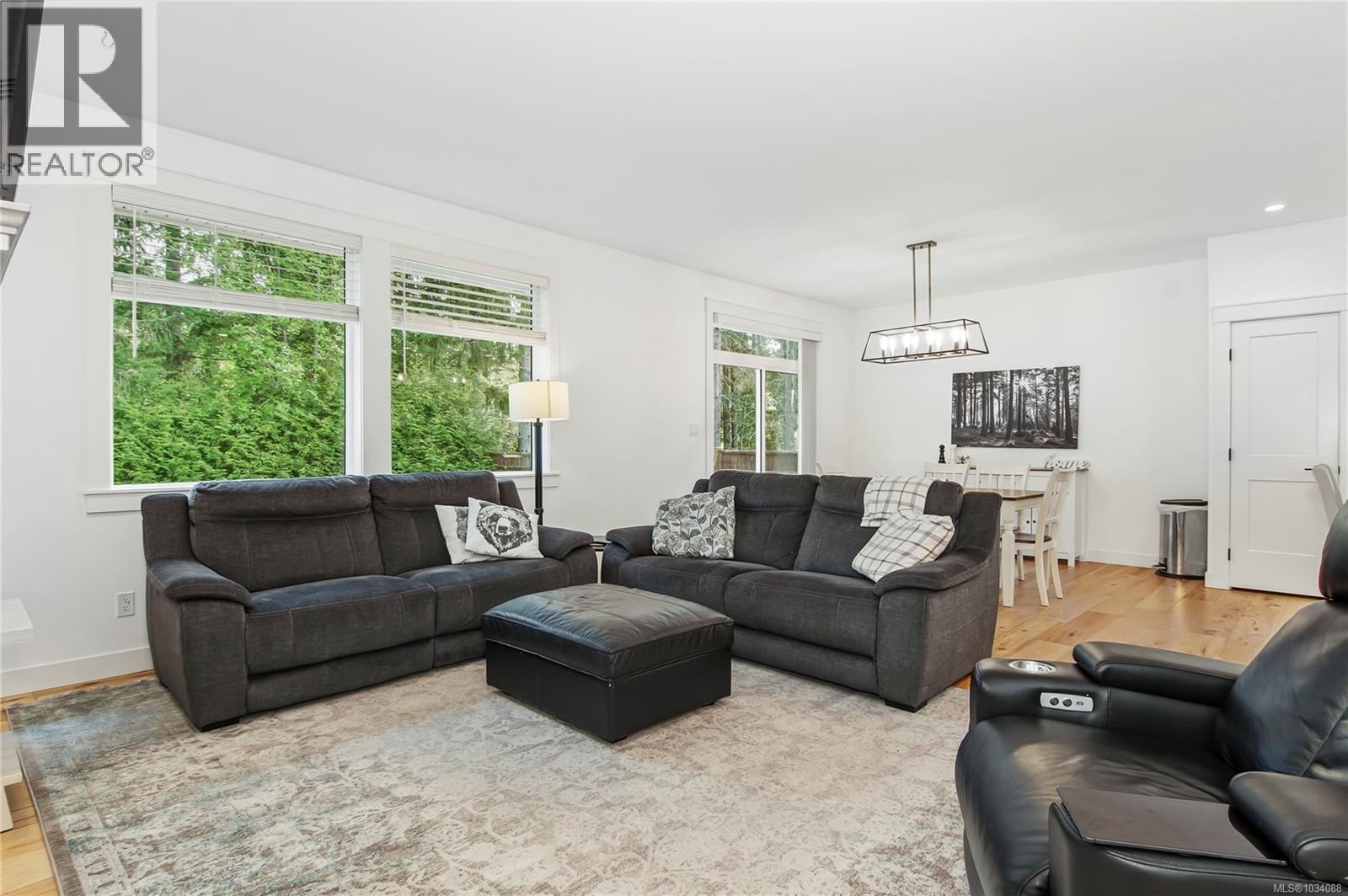 782 Salal St - 13