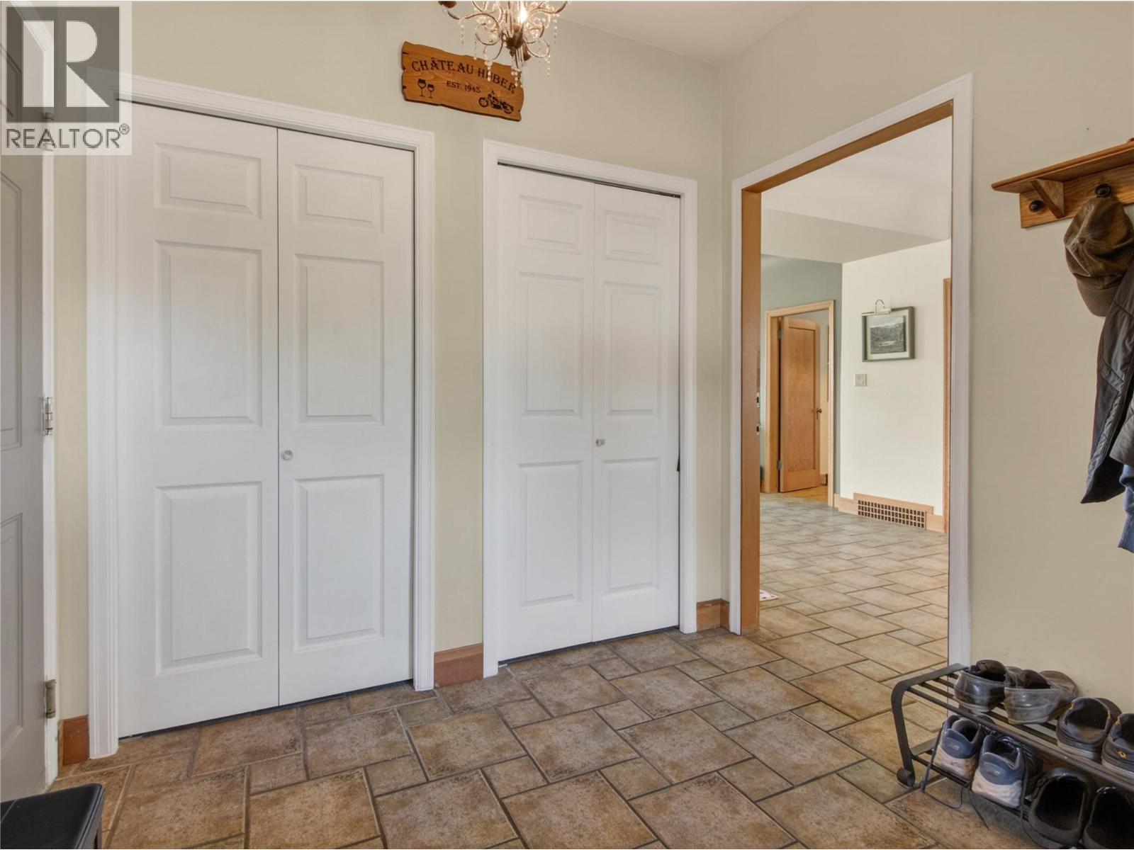 350 MIDDLE BENCH Road, Penticton