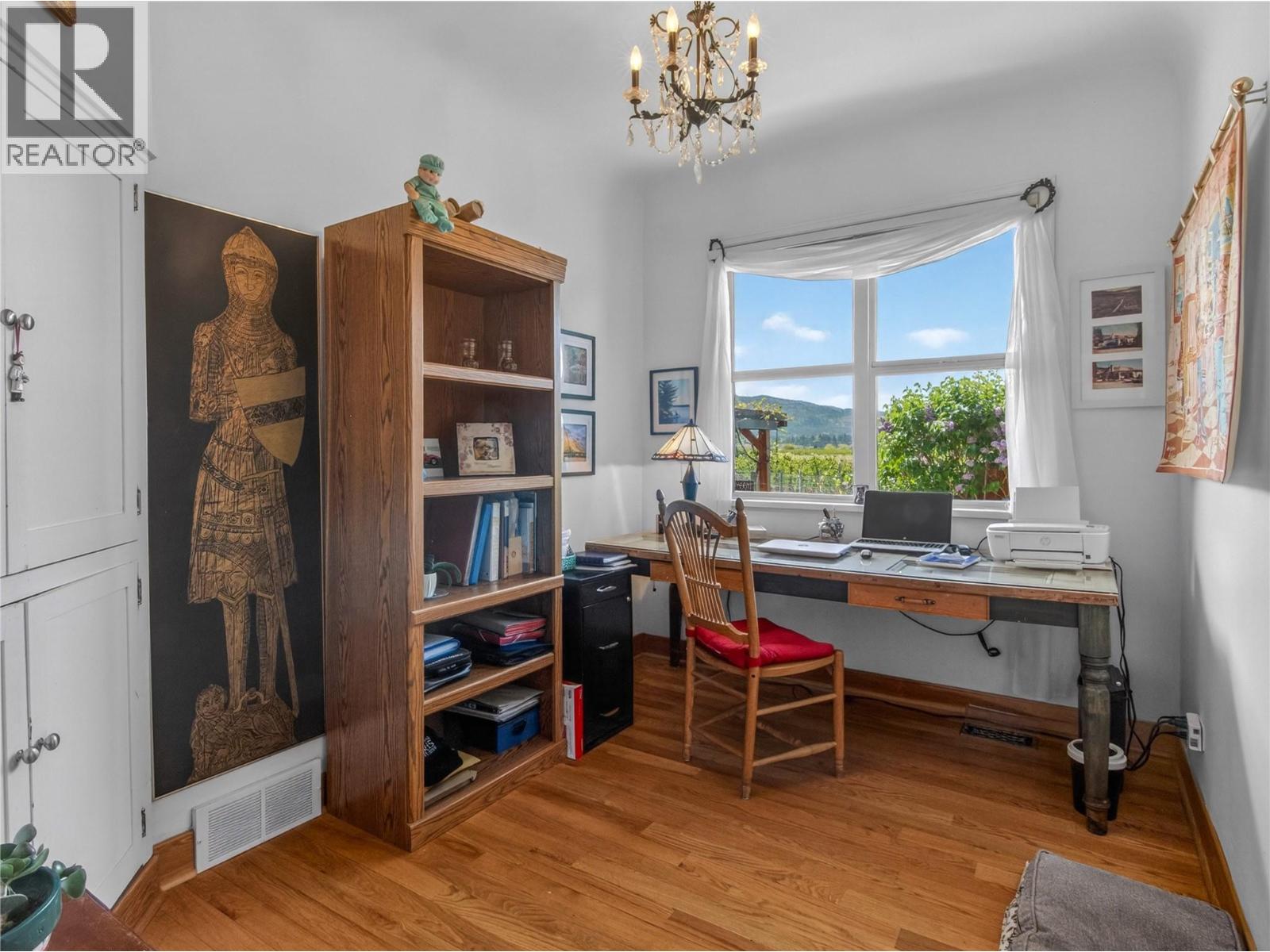350 MIDDLE BENCH Road, Penticton