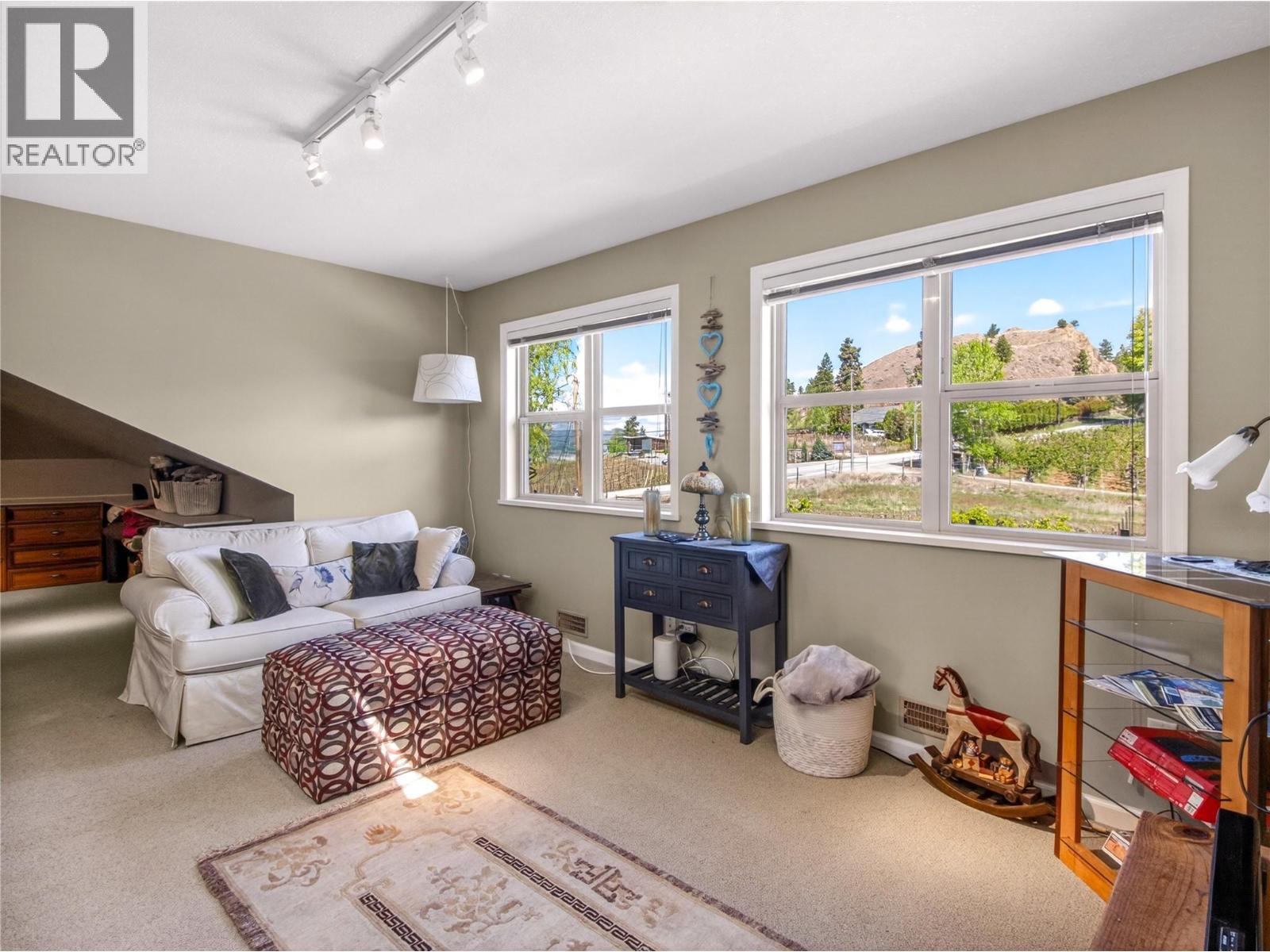 350 MIDDLE BENCH Road, Penticton