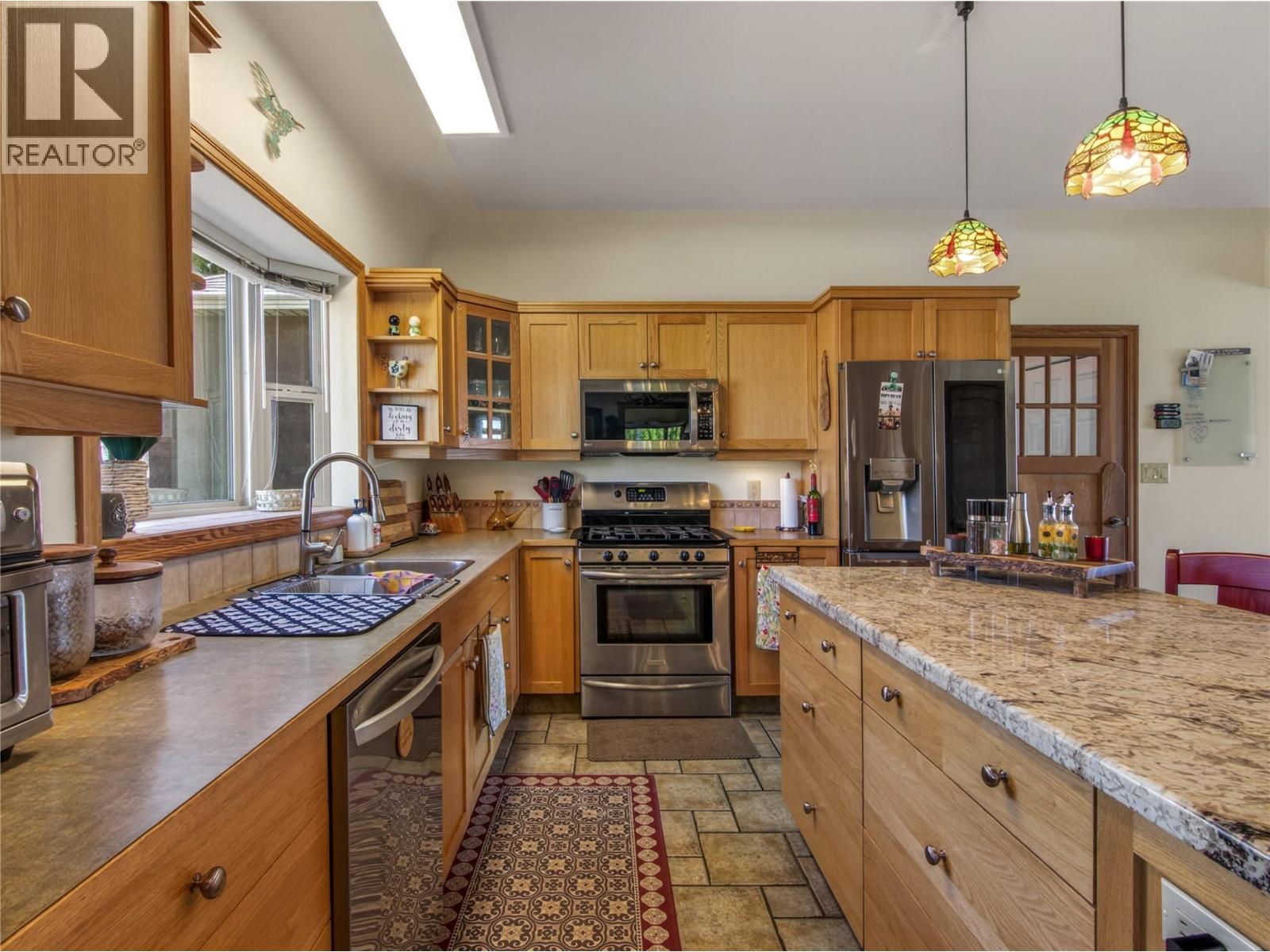 350 MIDDLE BENCH Road, Penticton