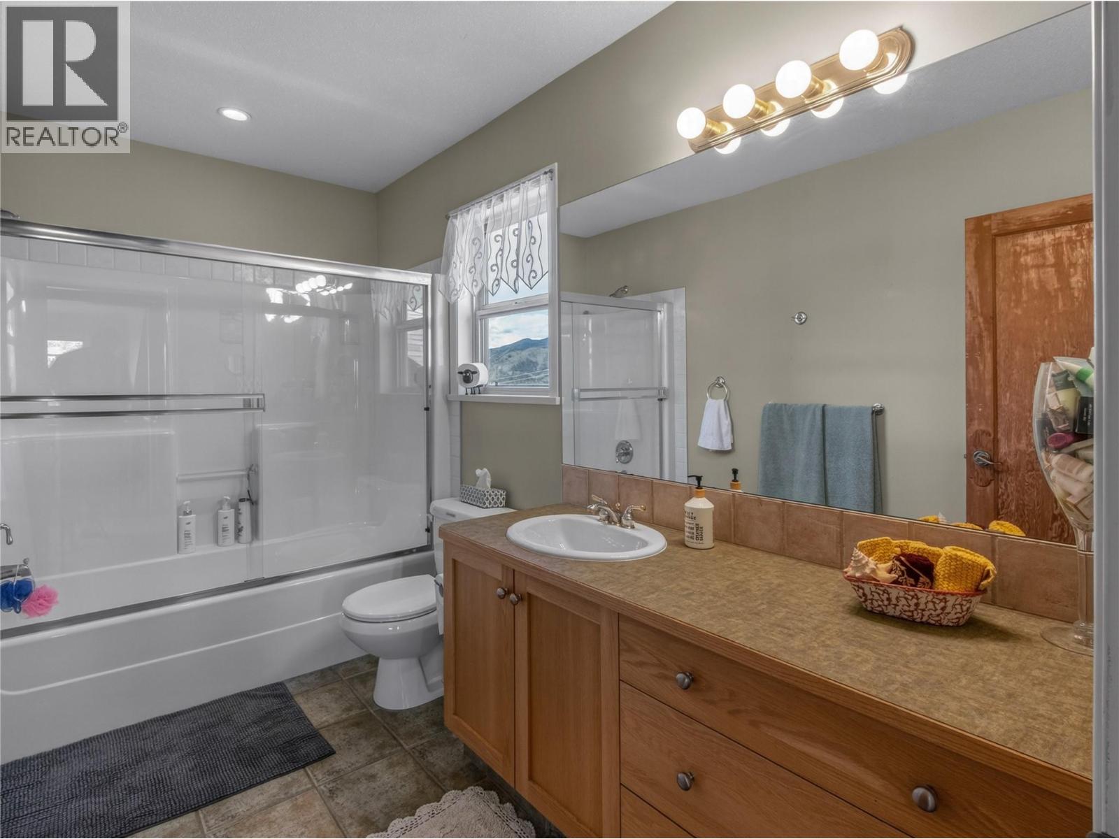 350 MIDDLE BENCH Road, Penticton