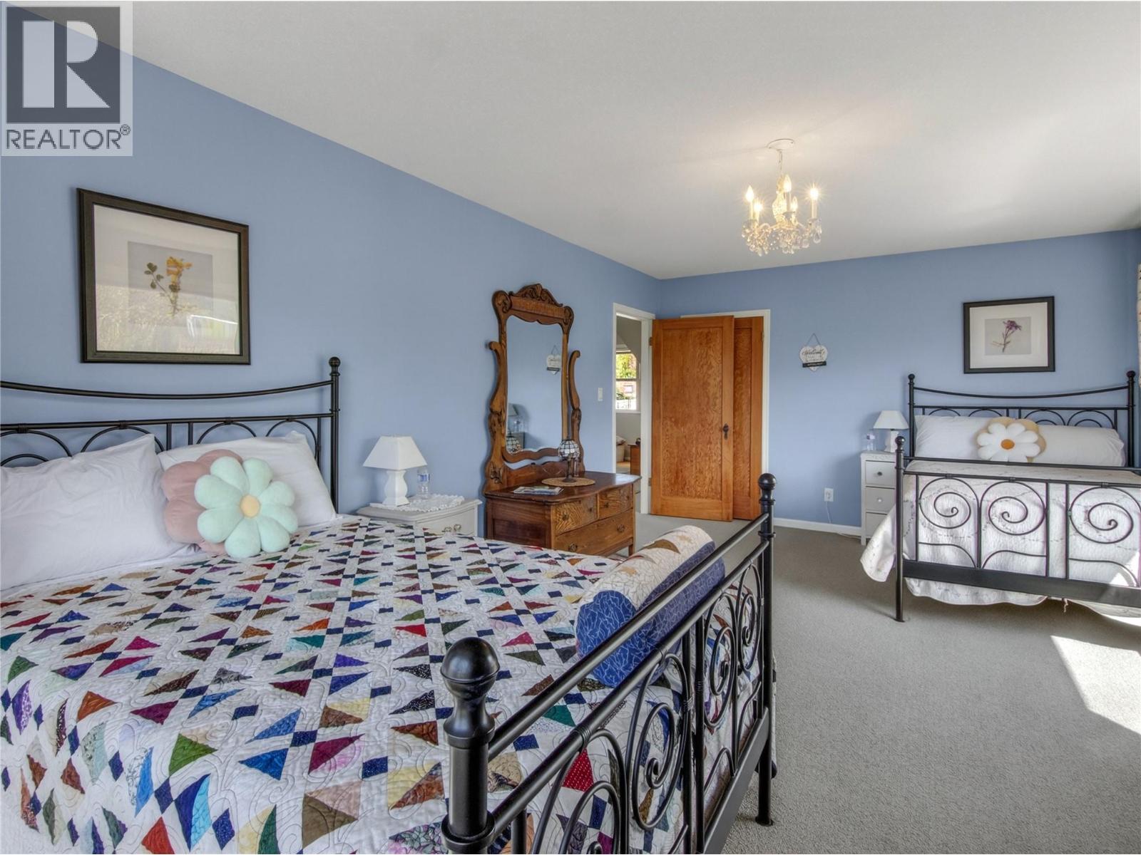 350 MIDDLE BENCH Road, Penticton