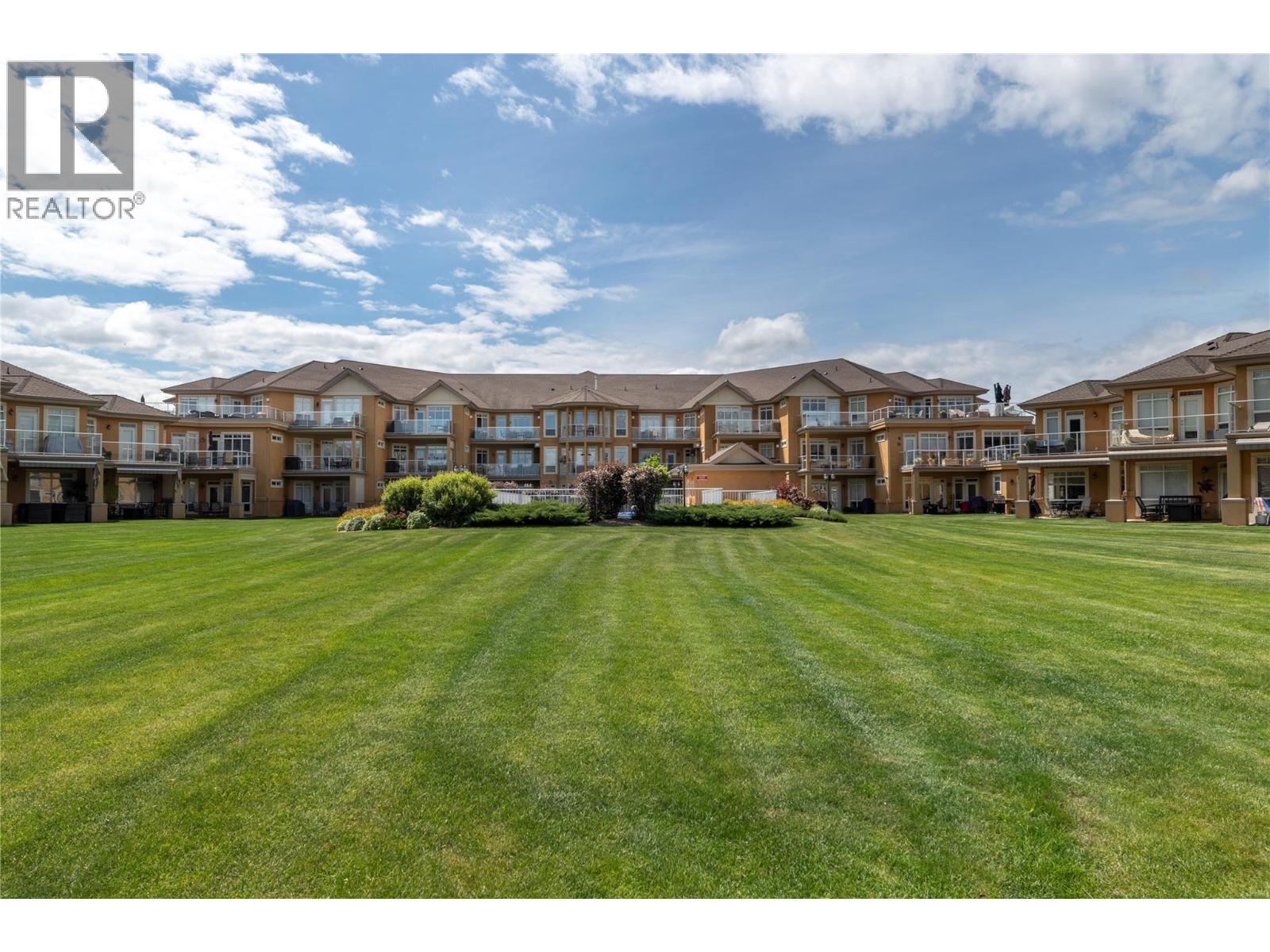 3570 Woodsdale Road Unit# 305, Lake Country