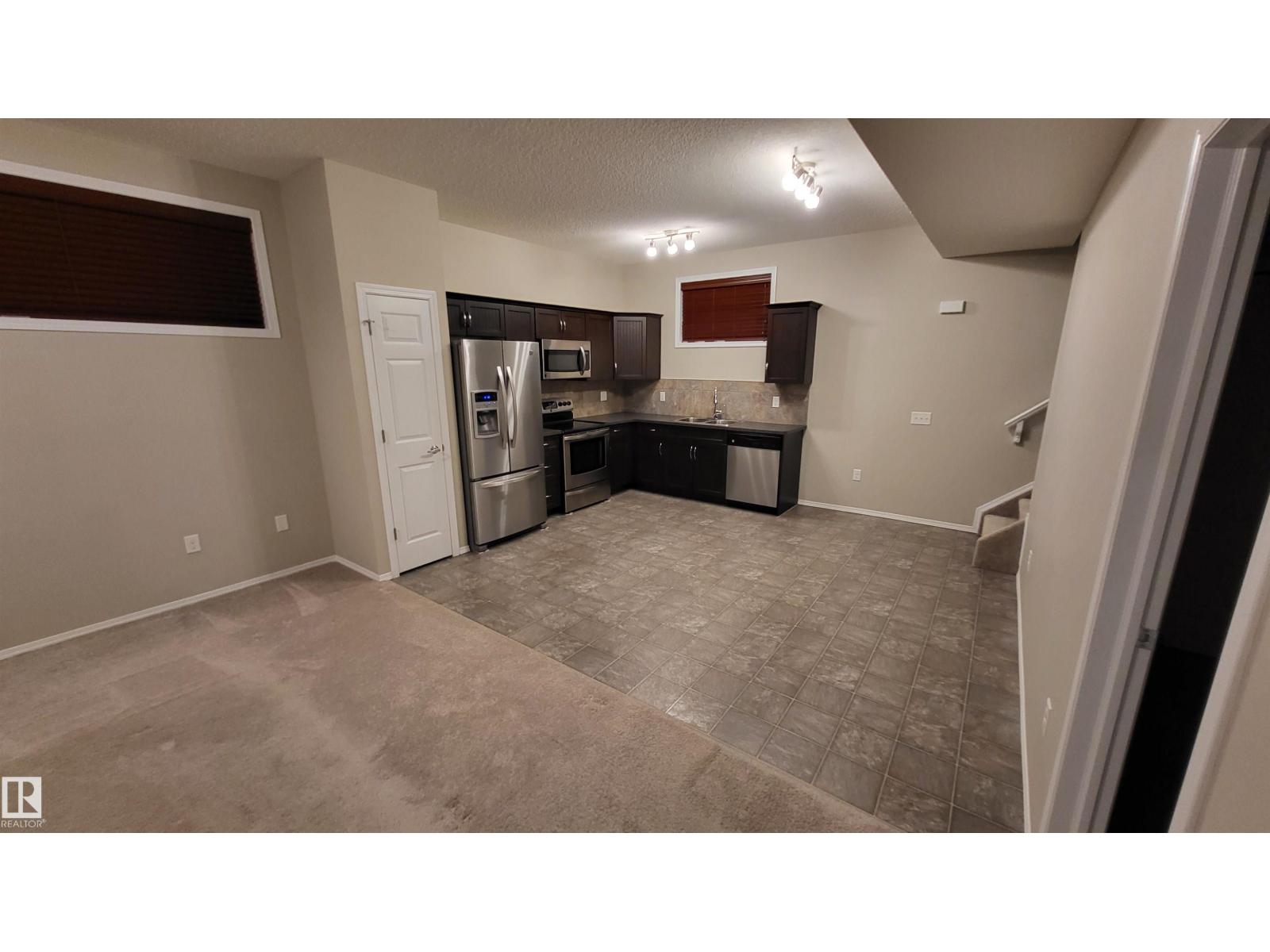 #187, 188 142 Selkirk PL, Leduc