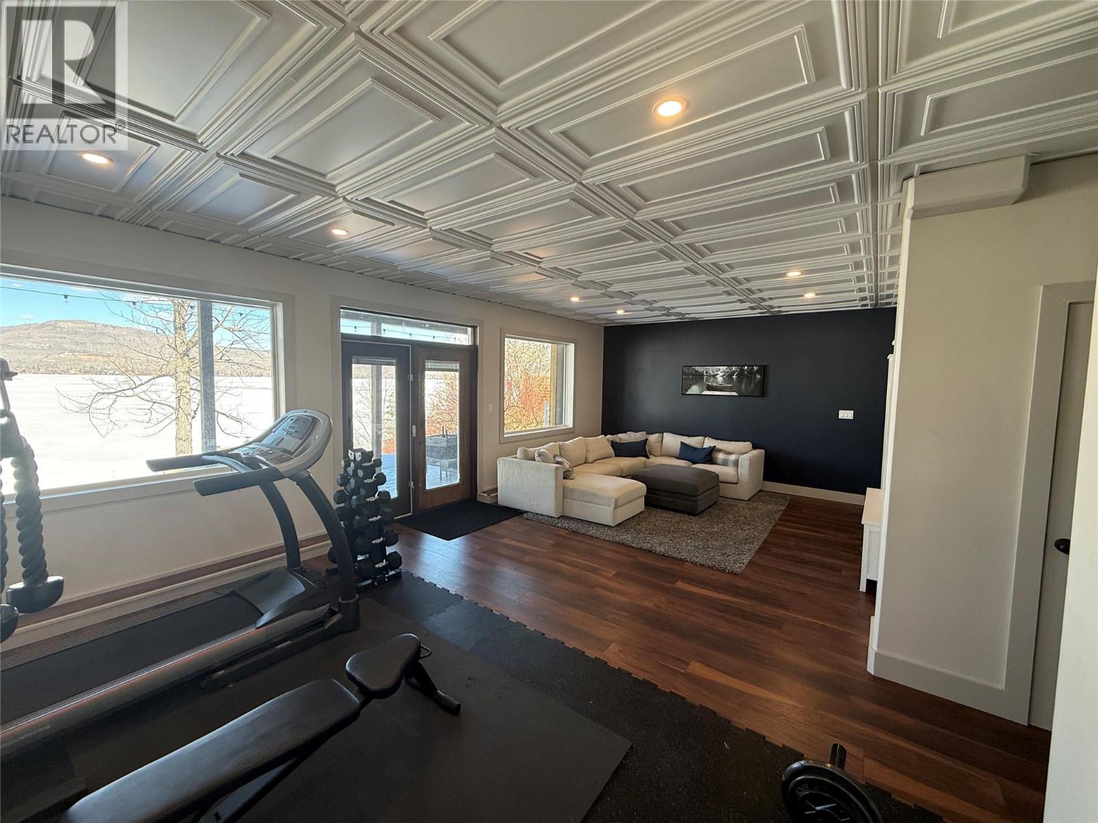 6986 South Moberly Lake Road, Moberly Lake