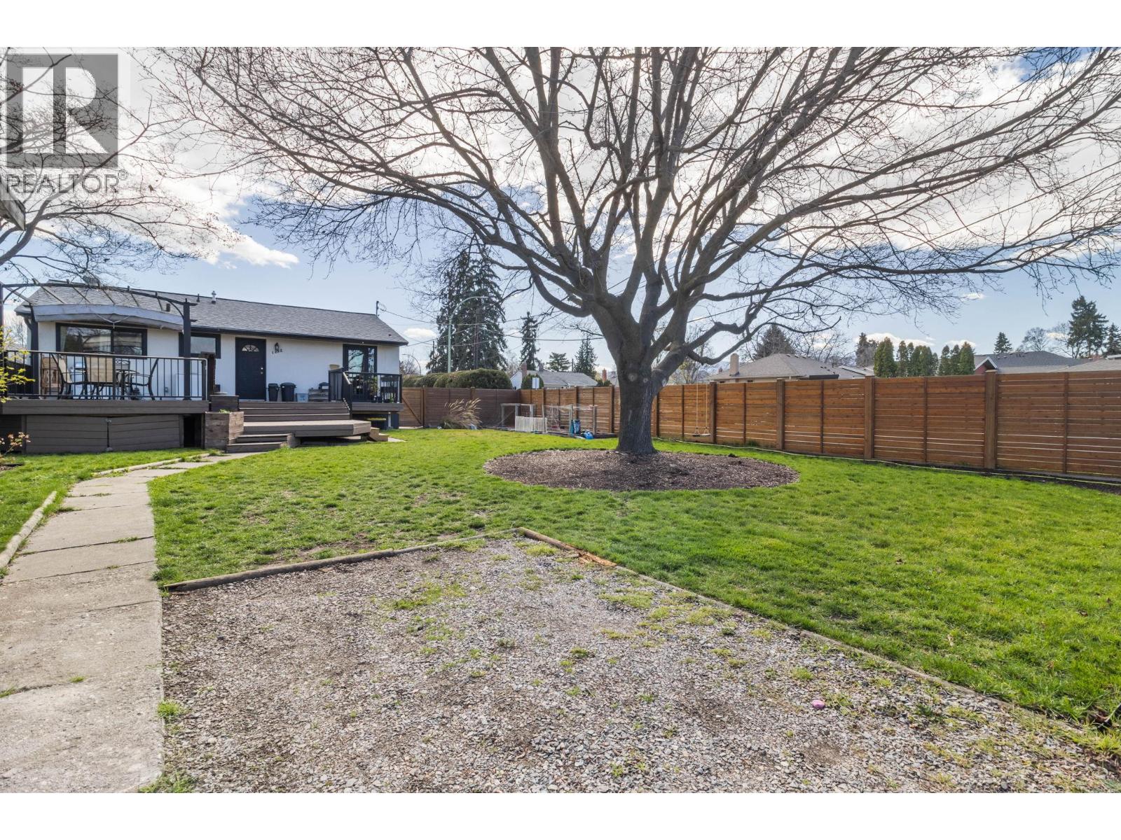 1892 Carruthers Street, Kelowna