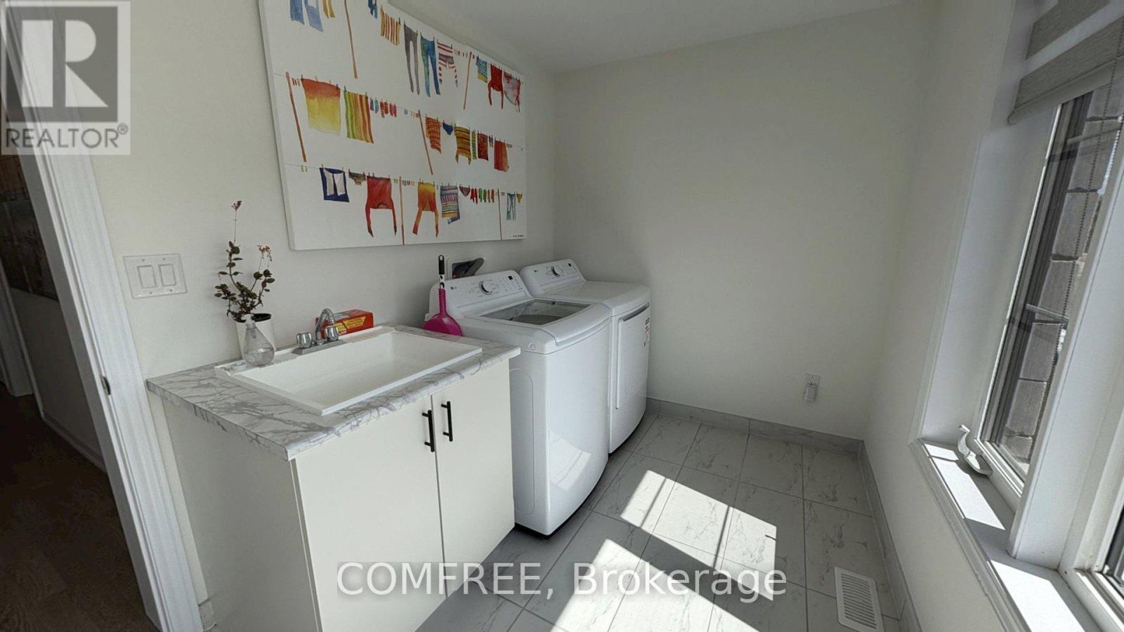 45 DEL RAY CRESCENT - 27