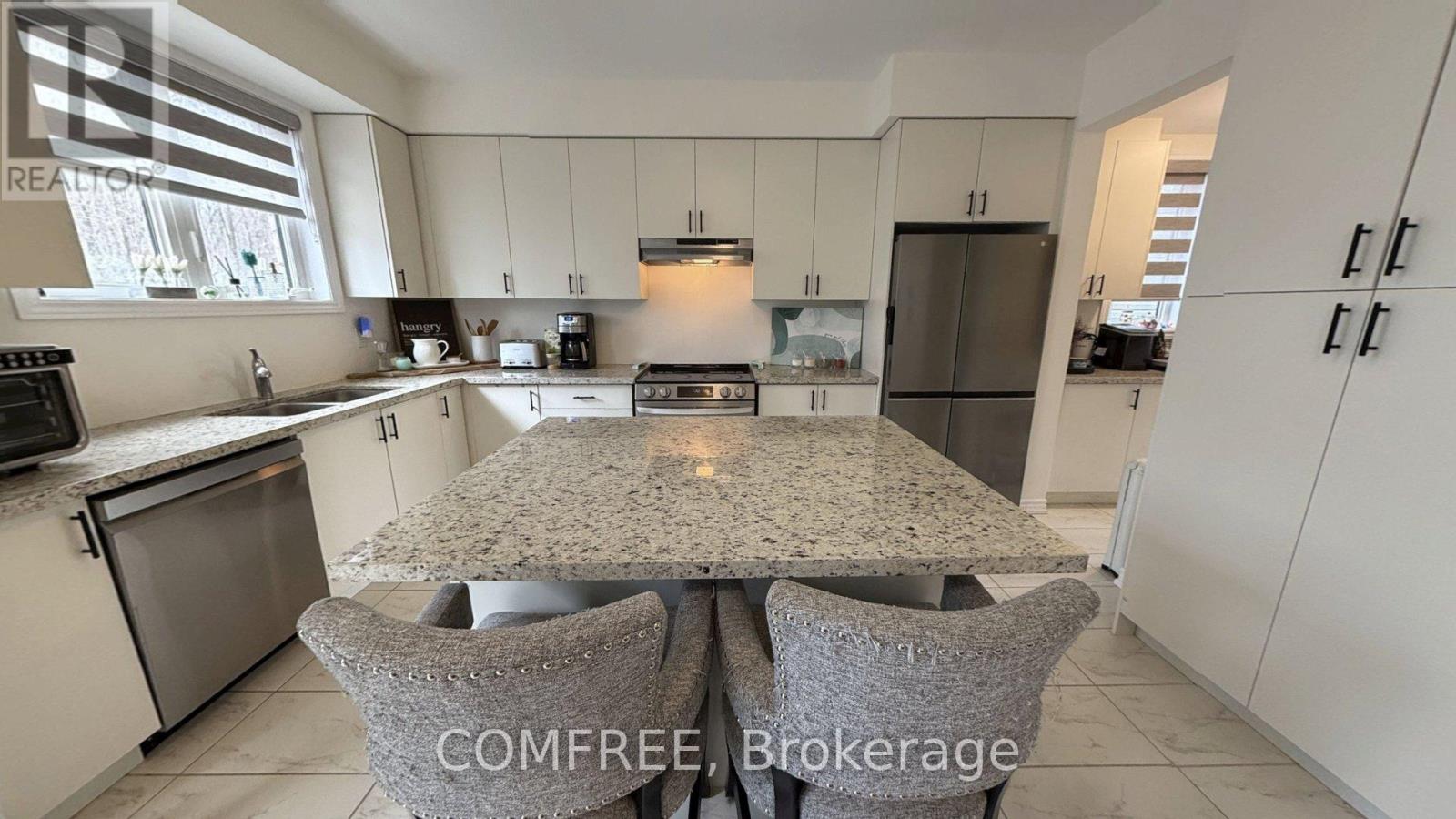 45 DEL RAY CRESCENT - 7