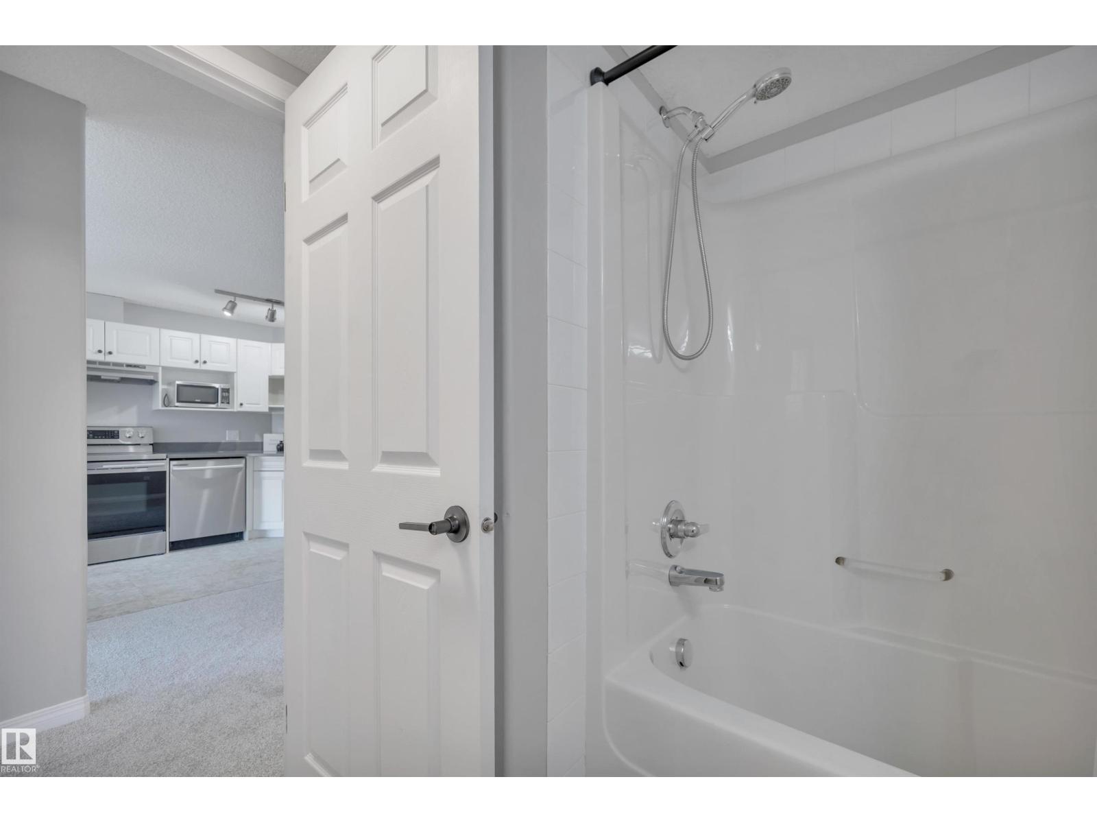 #326 3425 19 ST NW - 31
