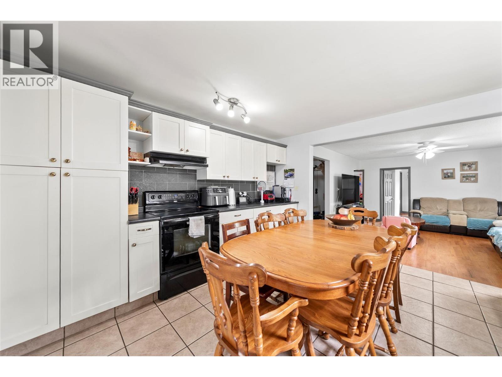  3381 Trinity Valley Road, Enderby