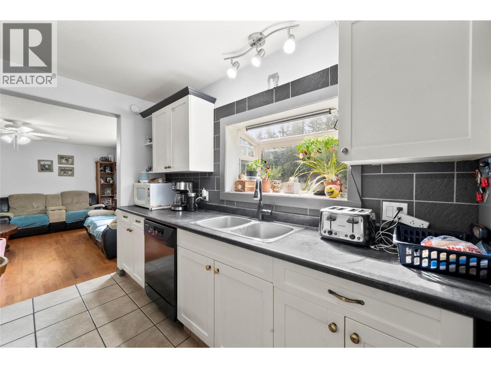 3381 Trinity Valley Road - 38