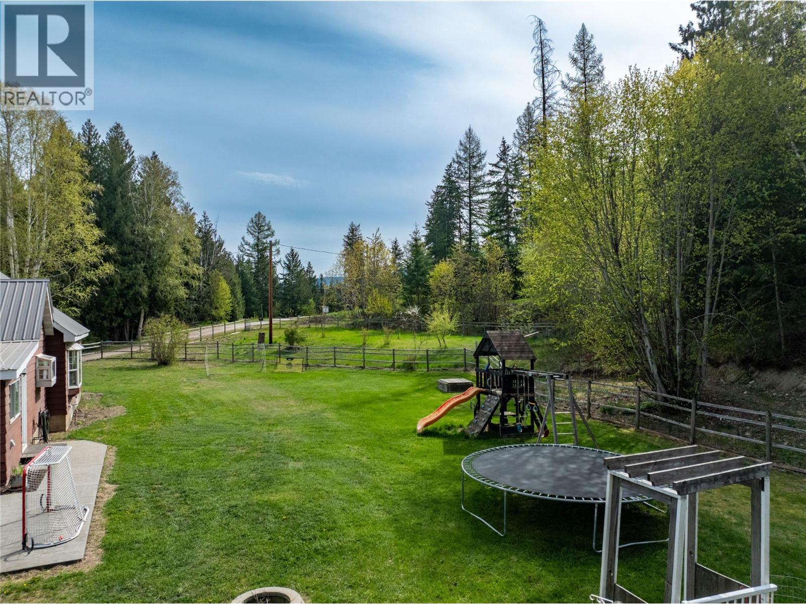  3381 Trinity Valley Road, Enderby